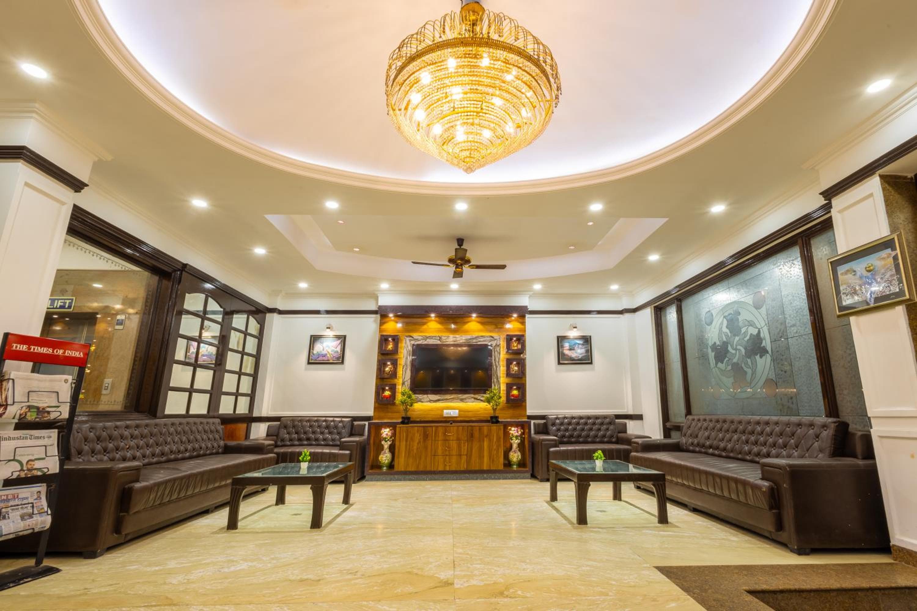 Hotel Panickers Residency - Near Ganga Ram & BLK Hospital - Karol Bagh