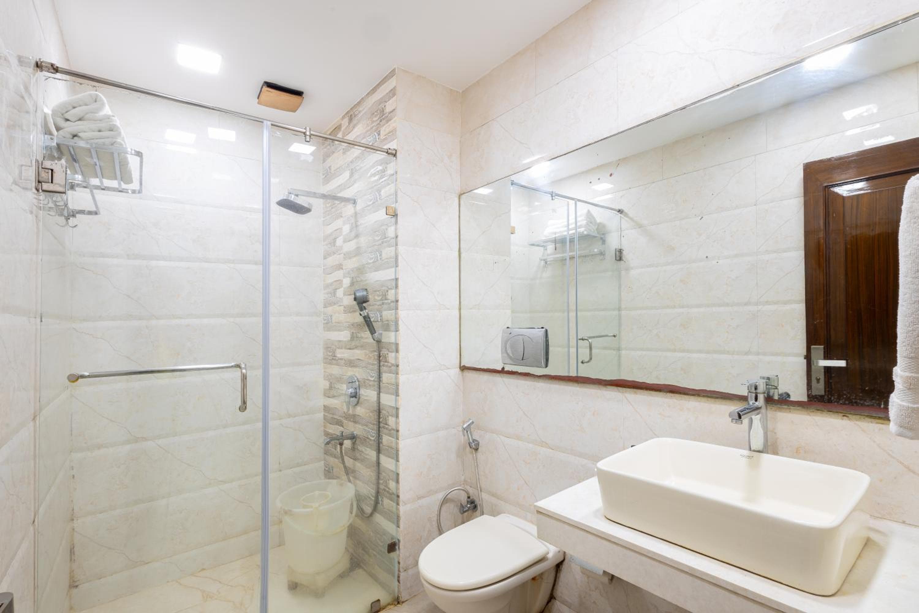 Hotel Panickers Residency - Near Ganga Ram & BLK Hospital - Karol Bagh