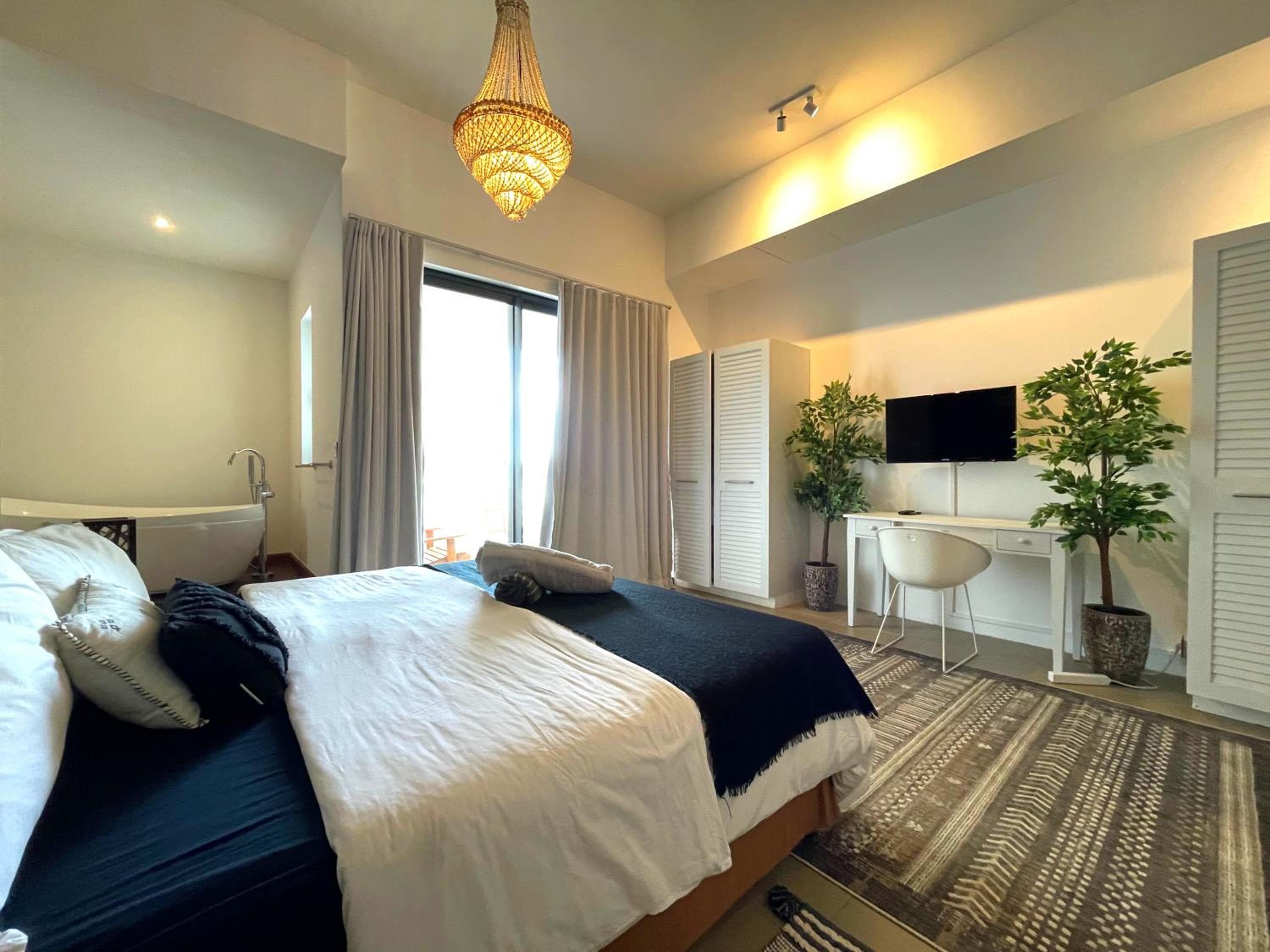 Penthouse - Sea view, Private roof top pool, Golf