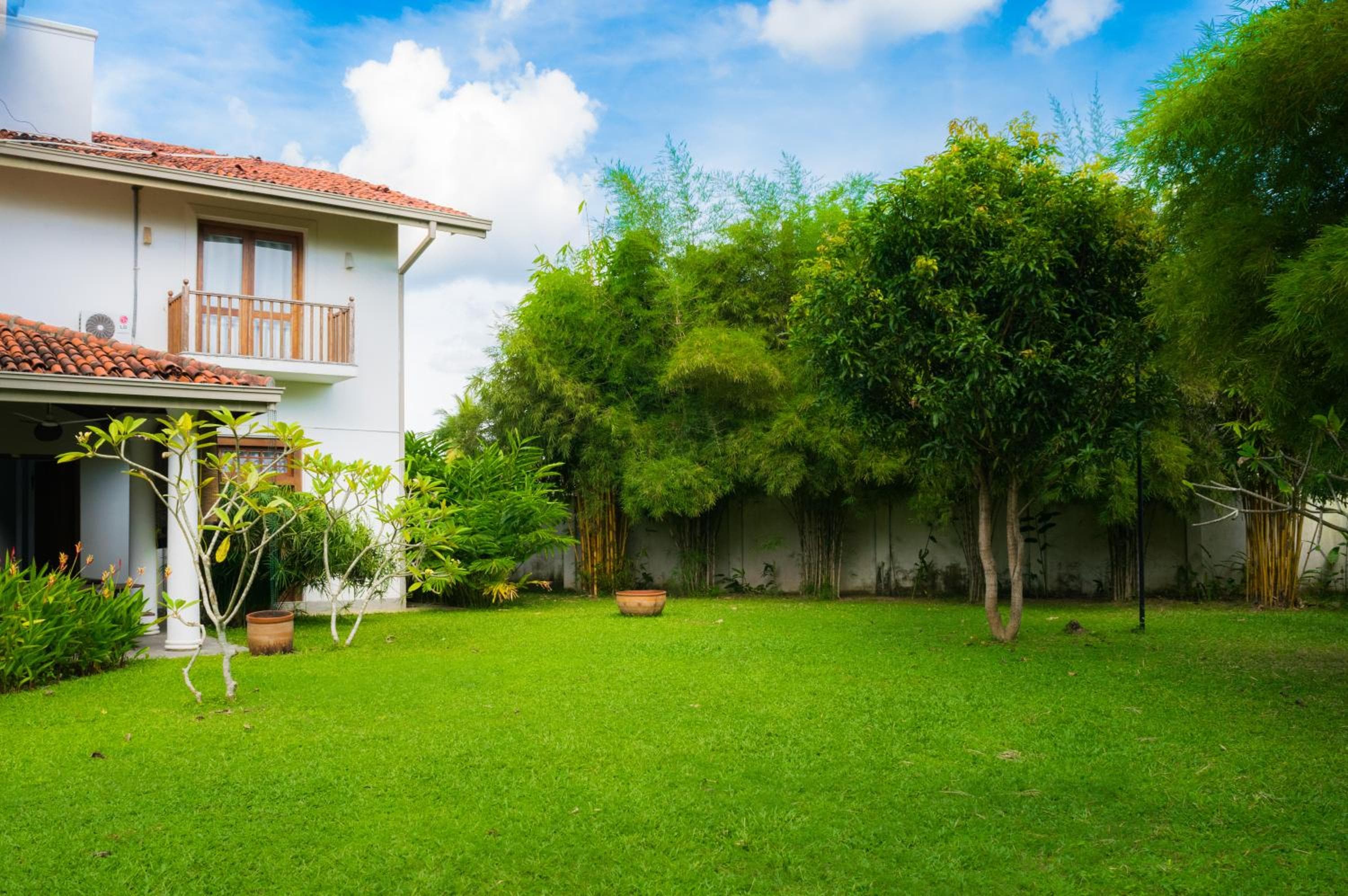 Villa White Queen Resort & Spa