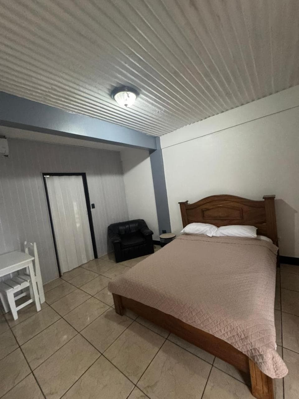 Hotel y restaurante Tabaconess