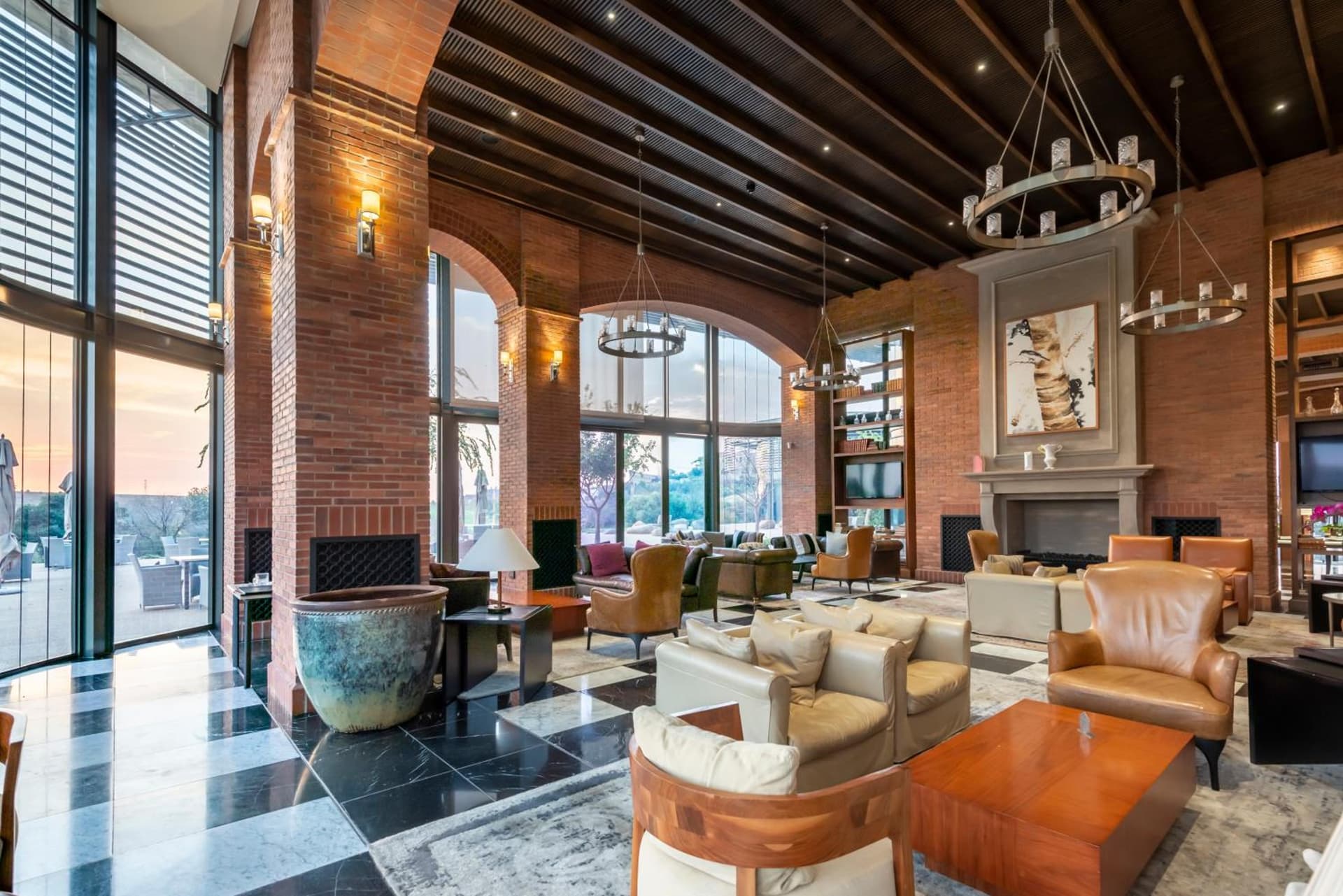 Steyn City Hotel by Saxon