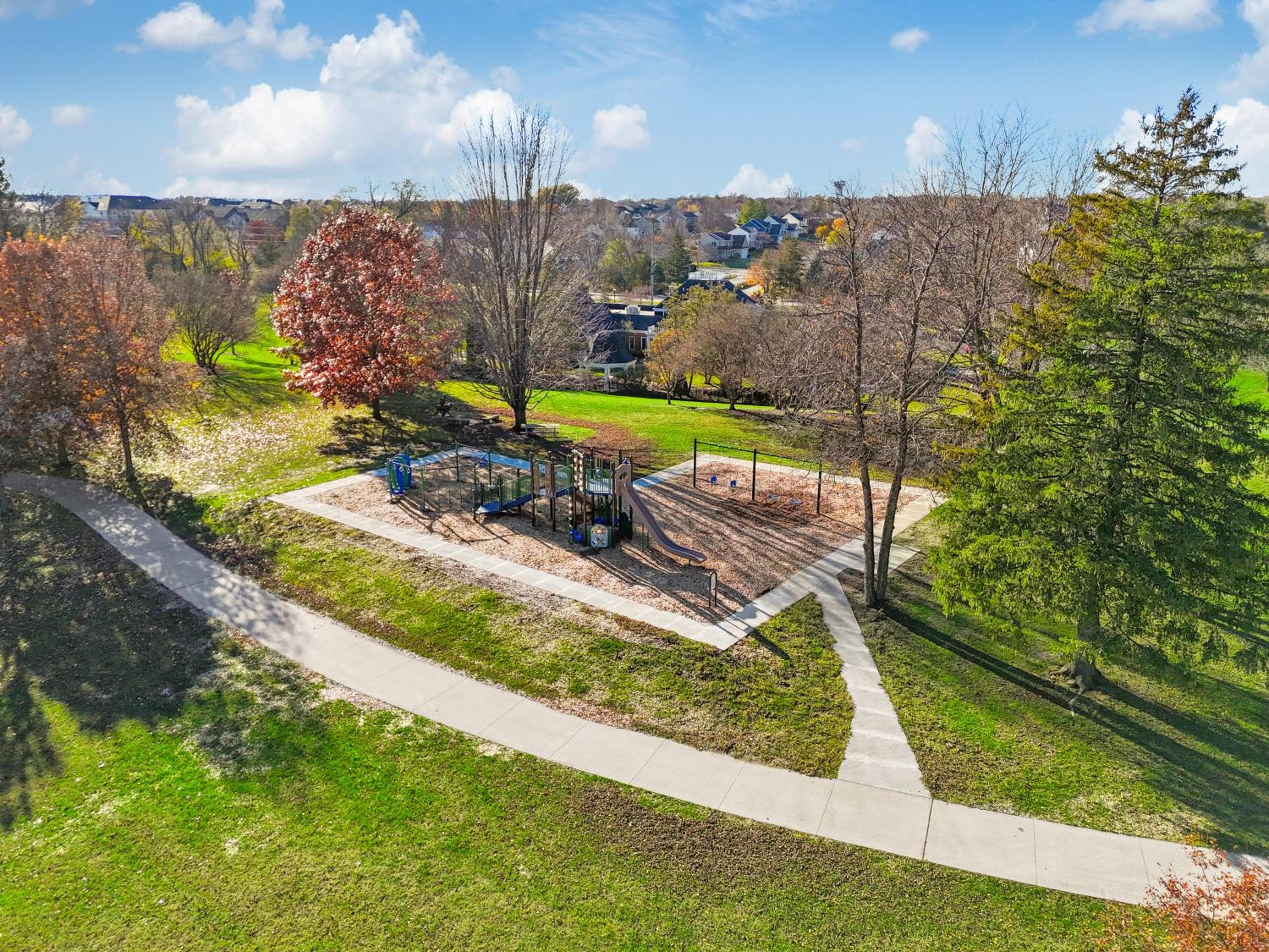 Parkside Getaway- Spacious Six Bedroom Home for Families & Friends