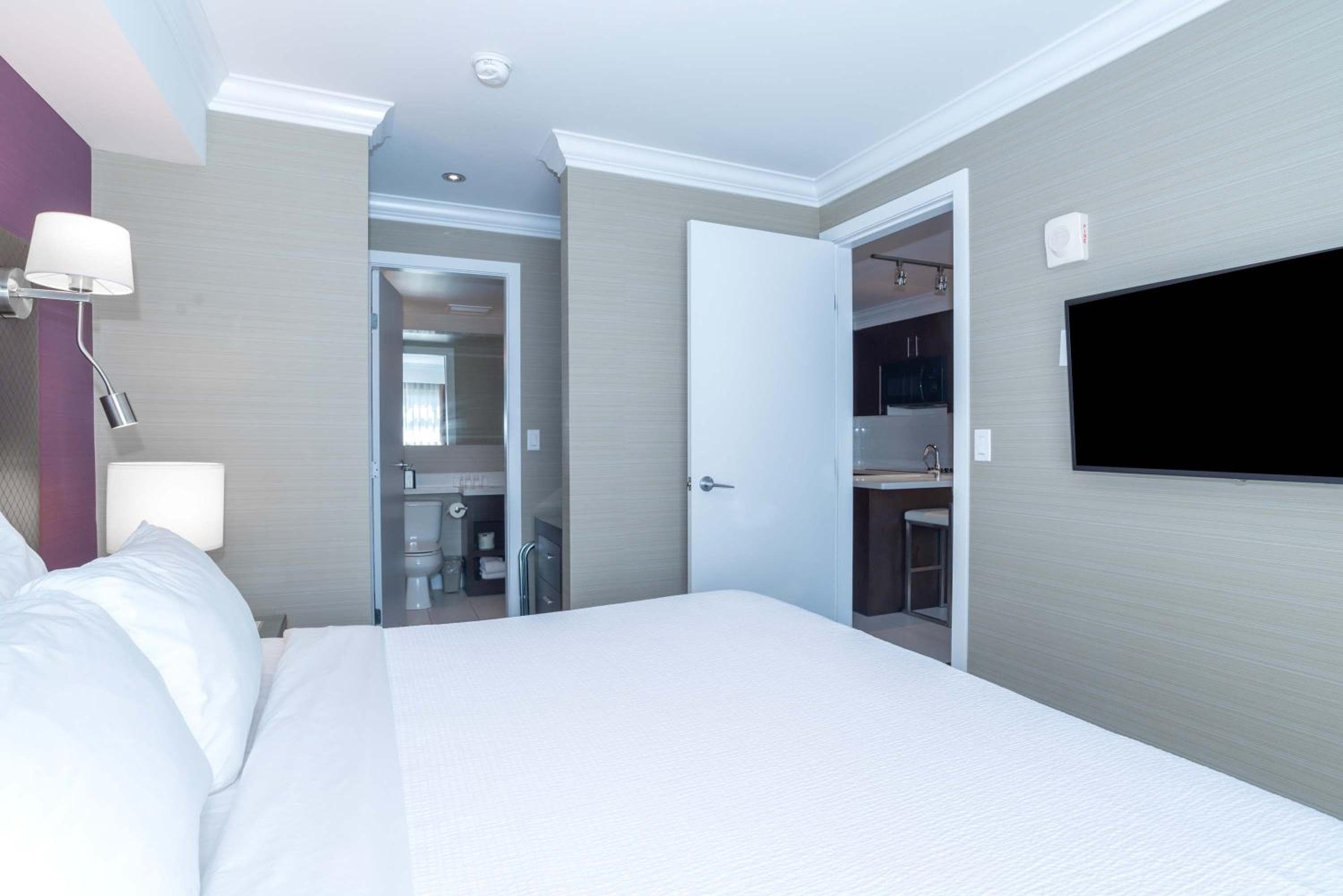 Sandman Signature Kamloops Hotel