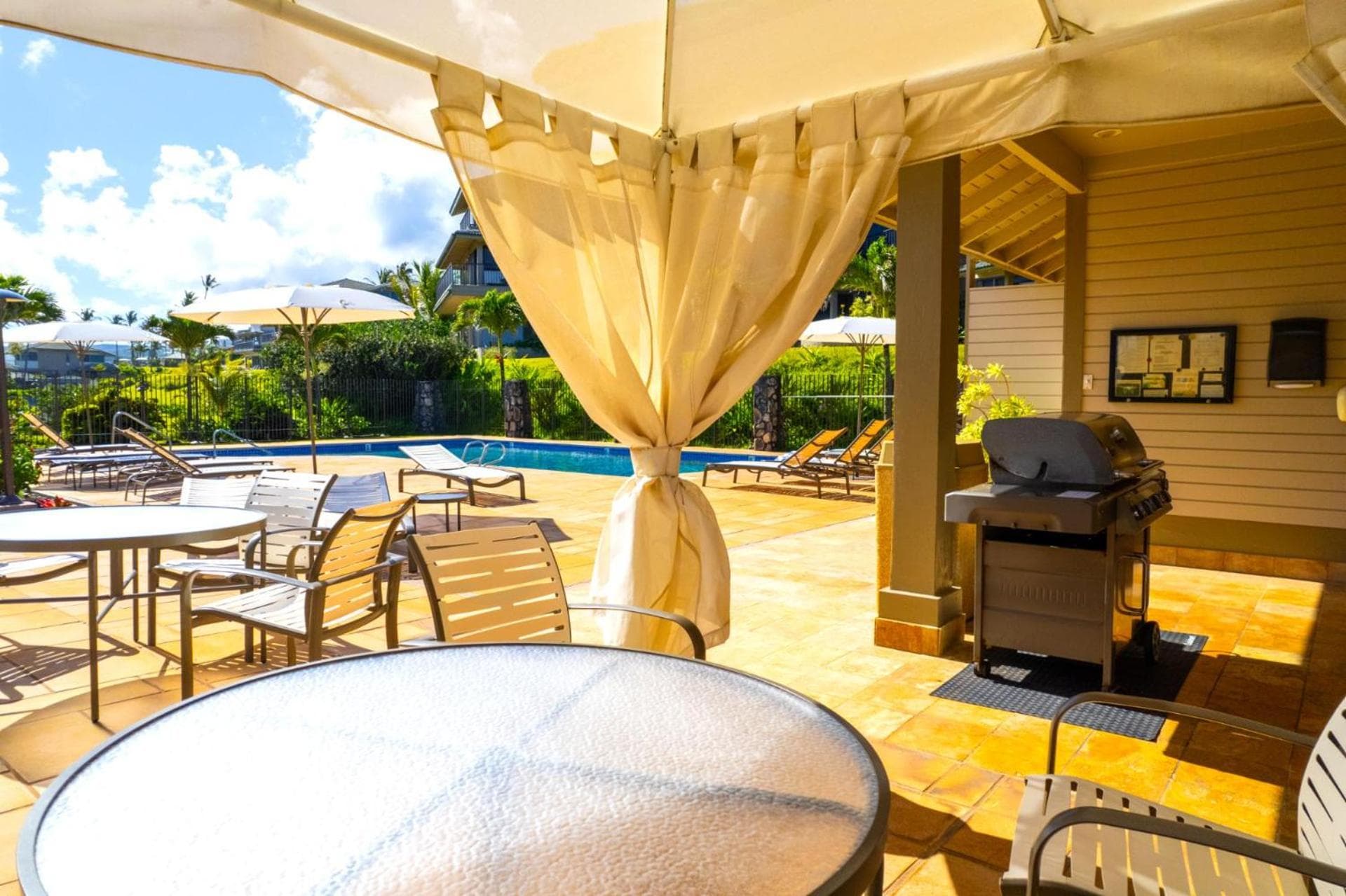 KBM Resorts: Kapalua Bay Villa KBV-14G4 Sweeping Ocean Views Walk to Beach Includes Rental Car