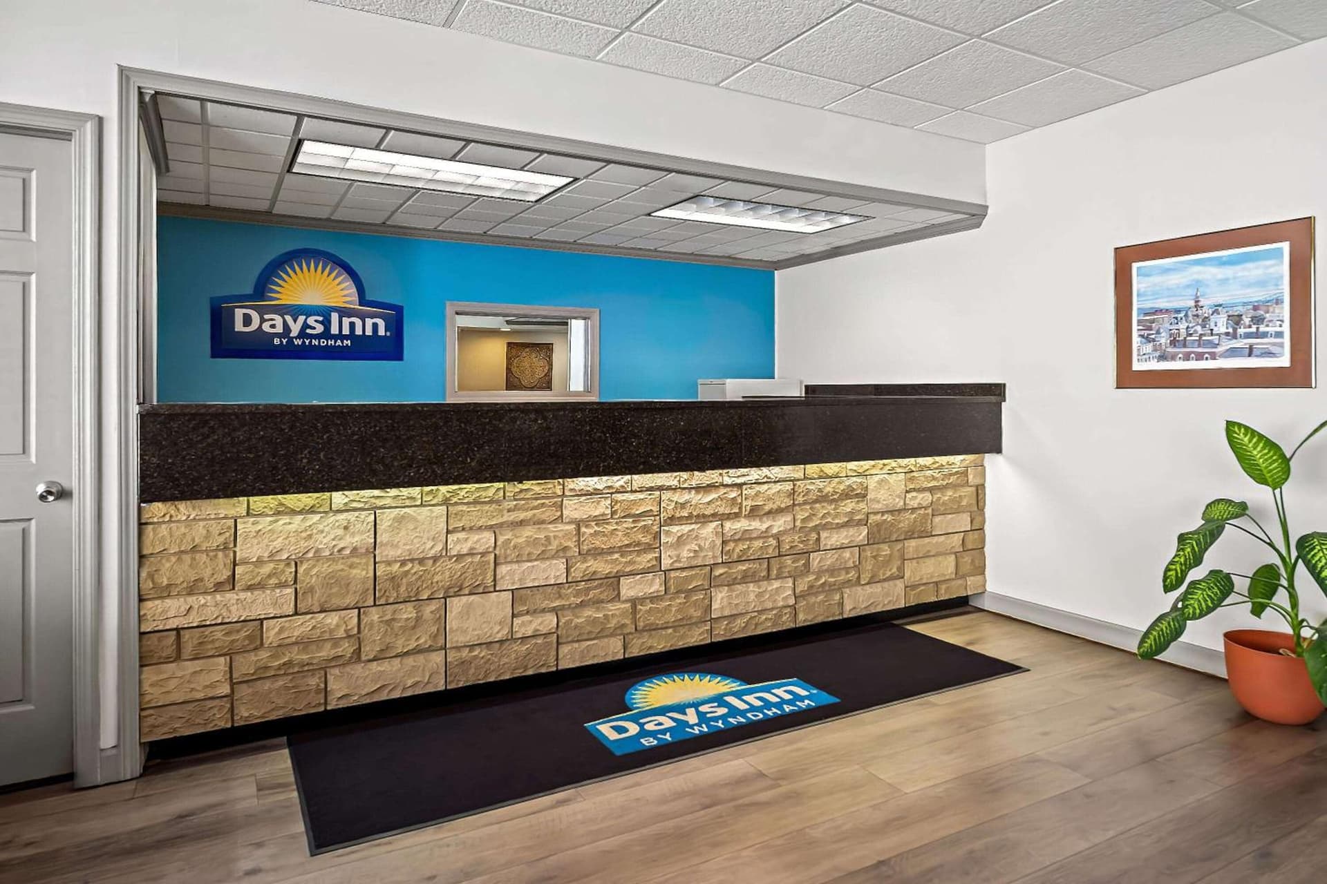 Days Inn by Wyndham Dubuque