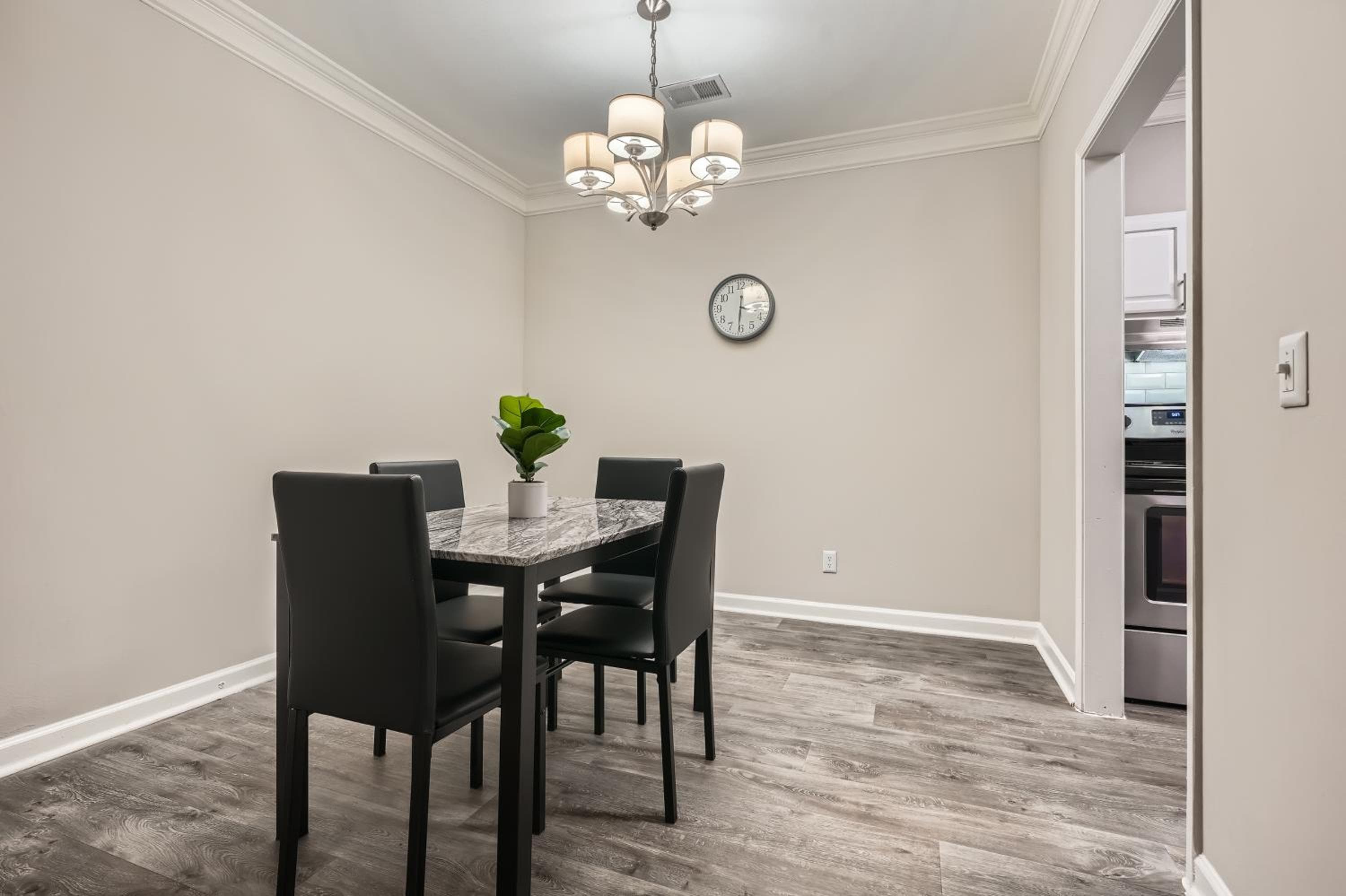 Crest at East Cobb 1826E Comfort,Spacious 2Bd 2Bt