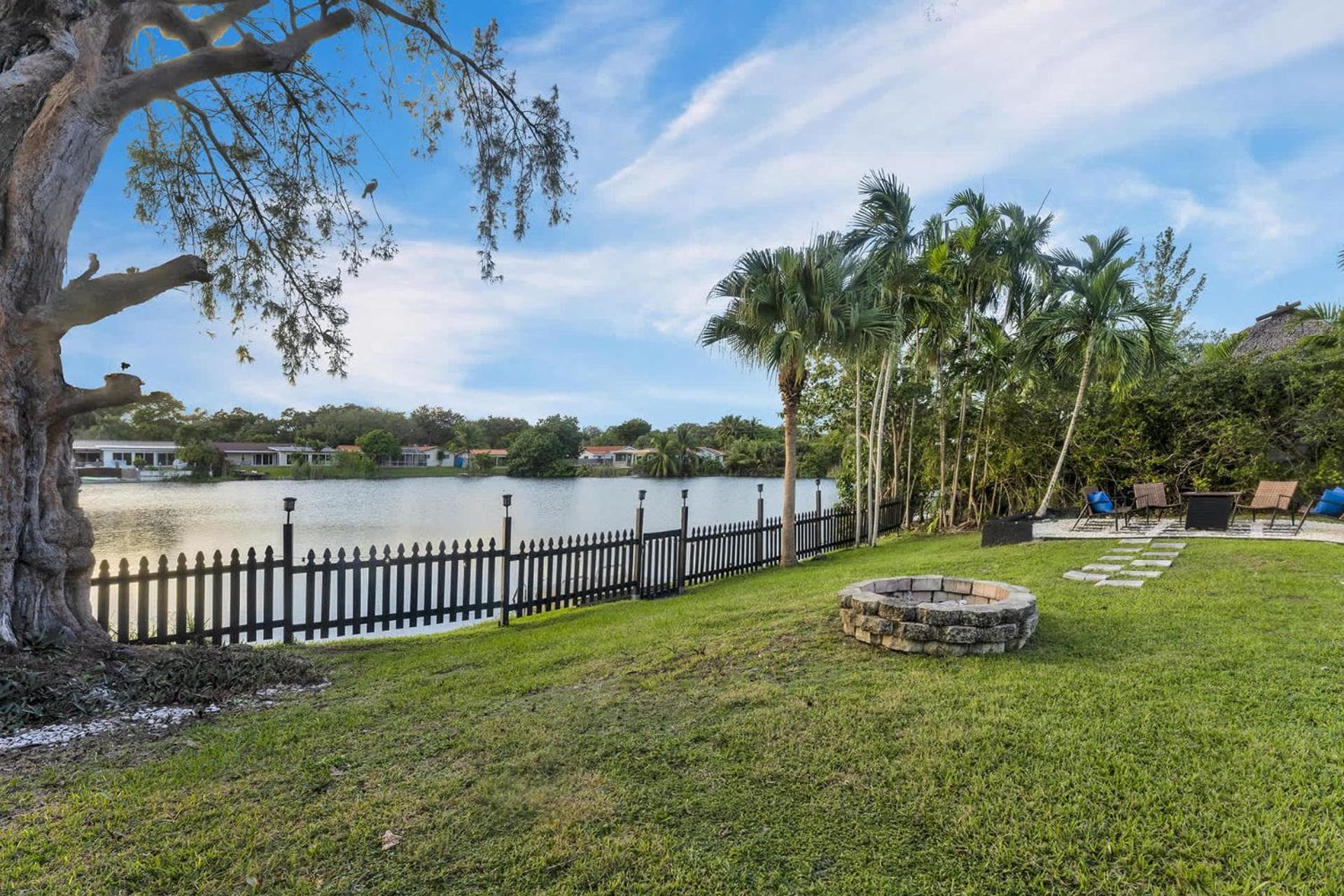 Lakefront Retreat Perfect for Family Fun