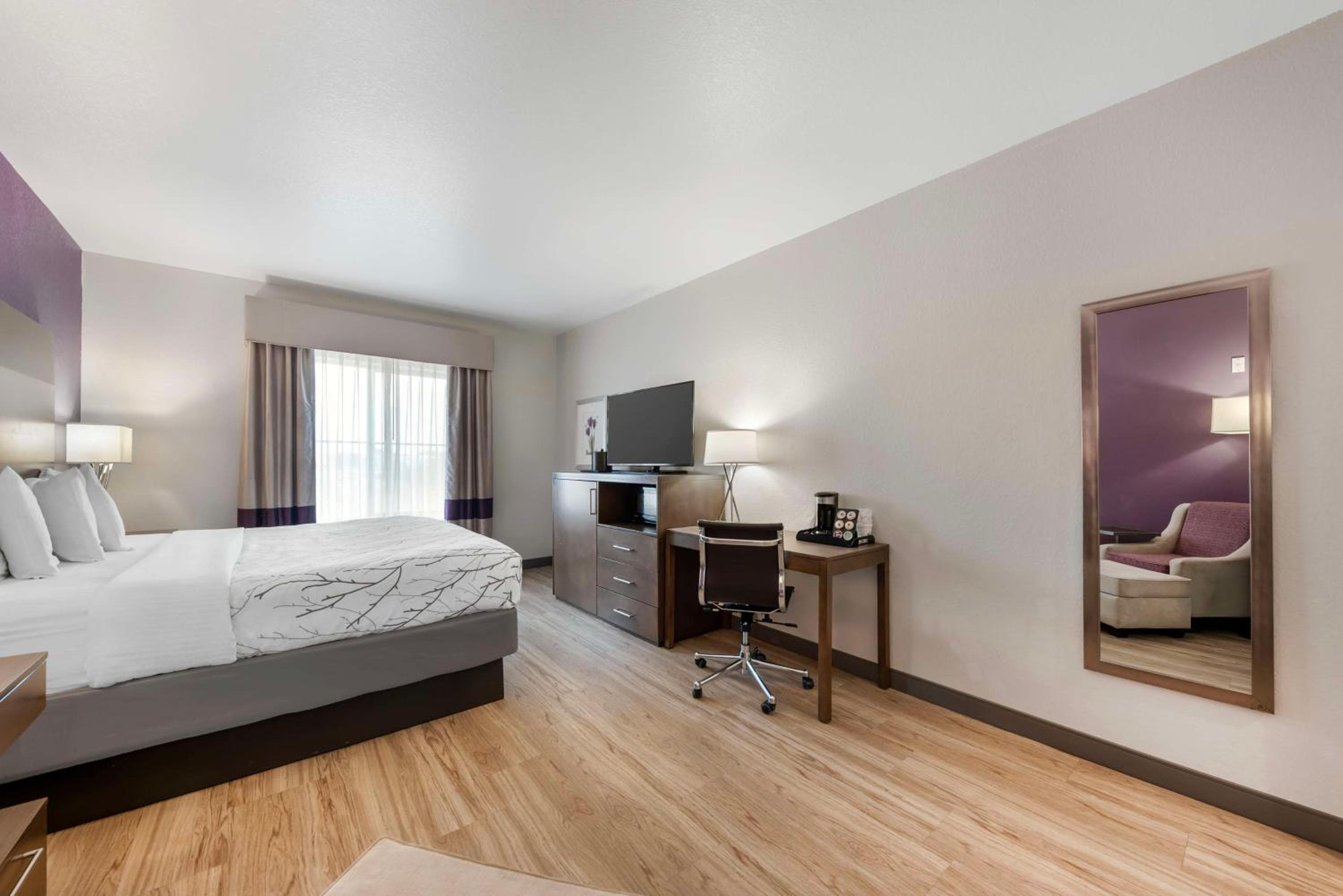 Best Western Plus Buda Austin Inn & Suites