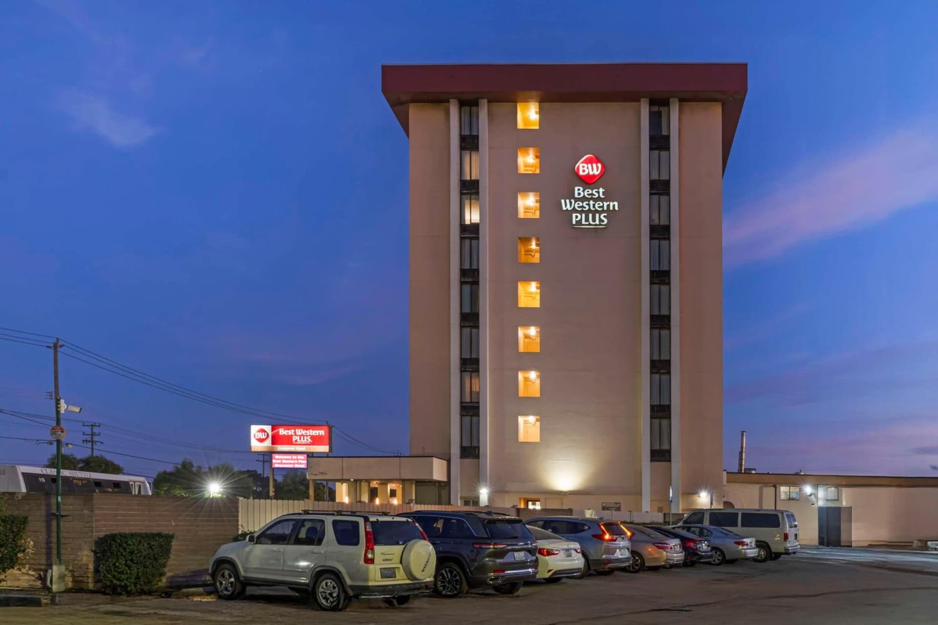 Best Western Plus Grosvenor Airport Hotel