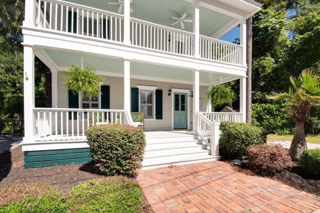 Bluffton Breeze-3BR Heart of Old Town Village Home
