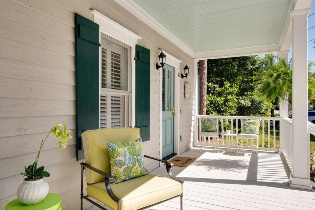 Bluffton Breeze-3BR Heart of Old Town Village Home