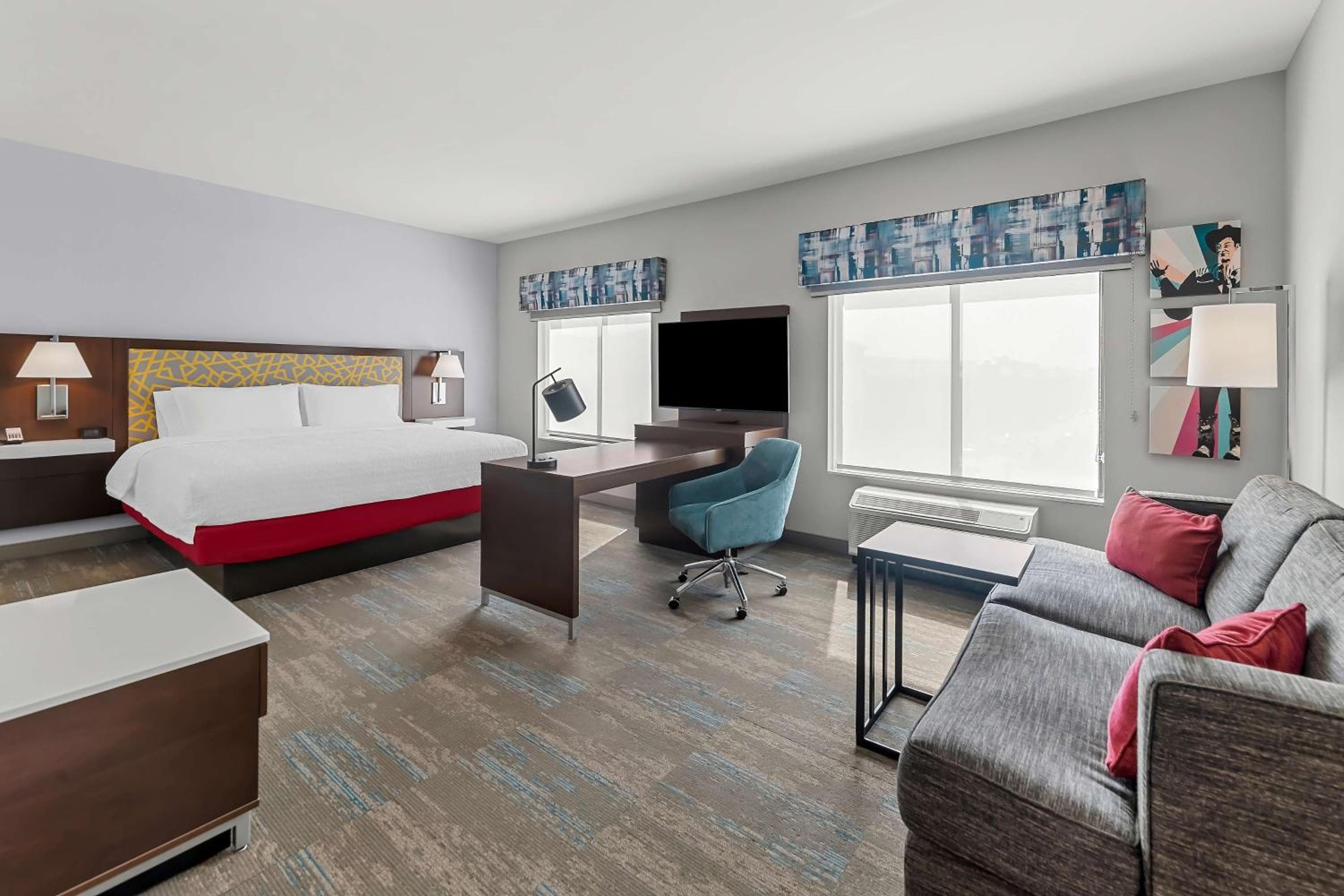Hampton Inn & Suites Dallas - Farmers Branch