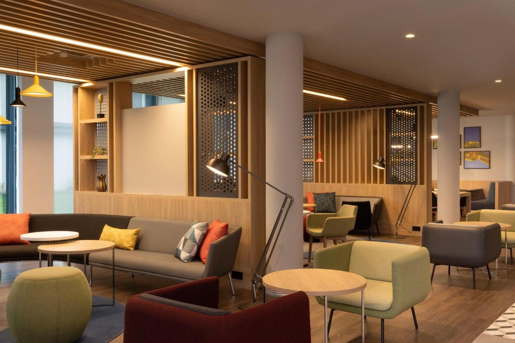 Holiday Inn Express Brussels - Airport by IHG