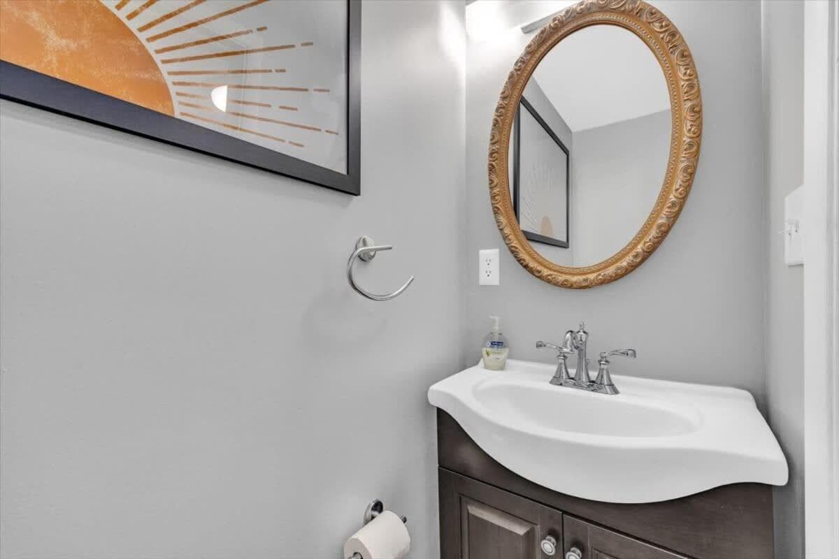 Renovated townhome on bike path includes bikes