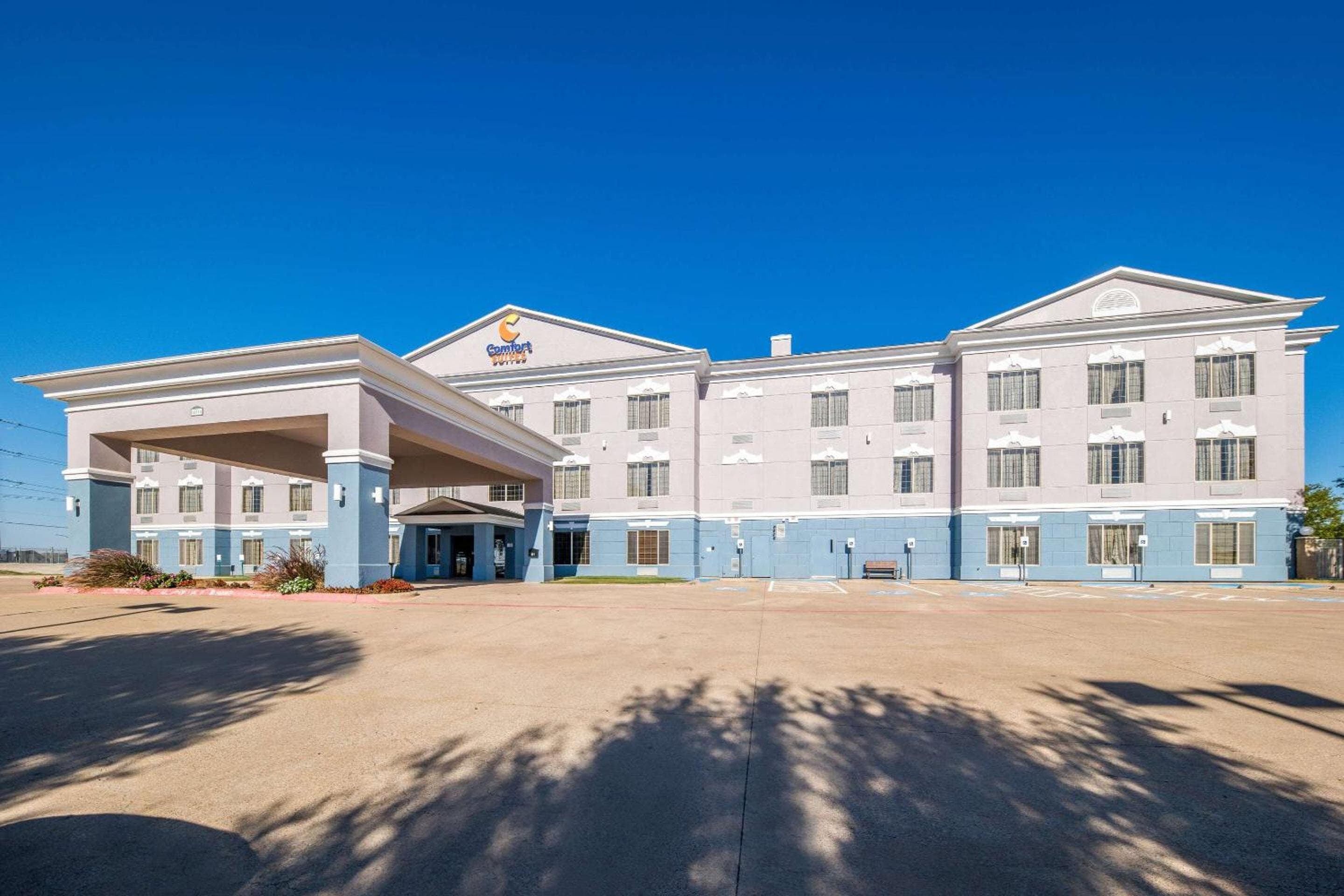Roanoke Suites