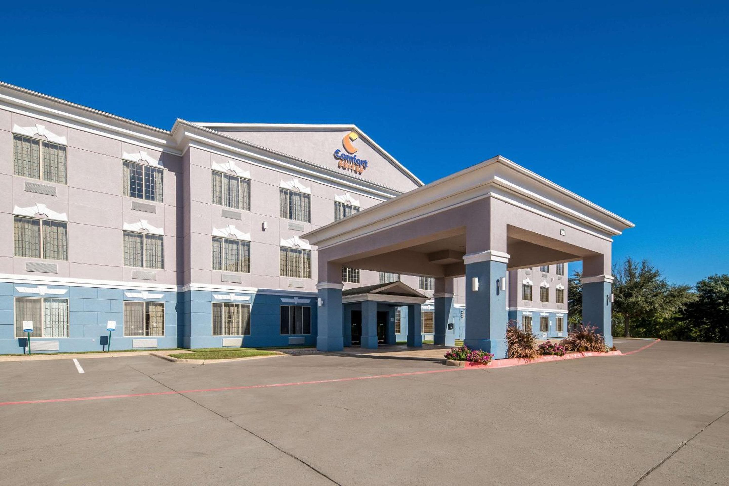 Roanoke Suites