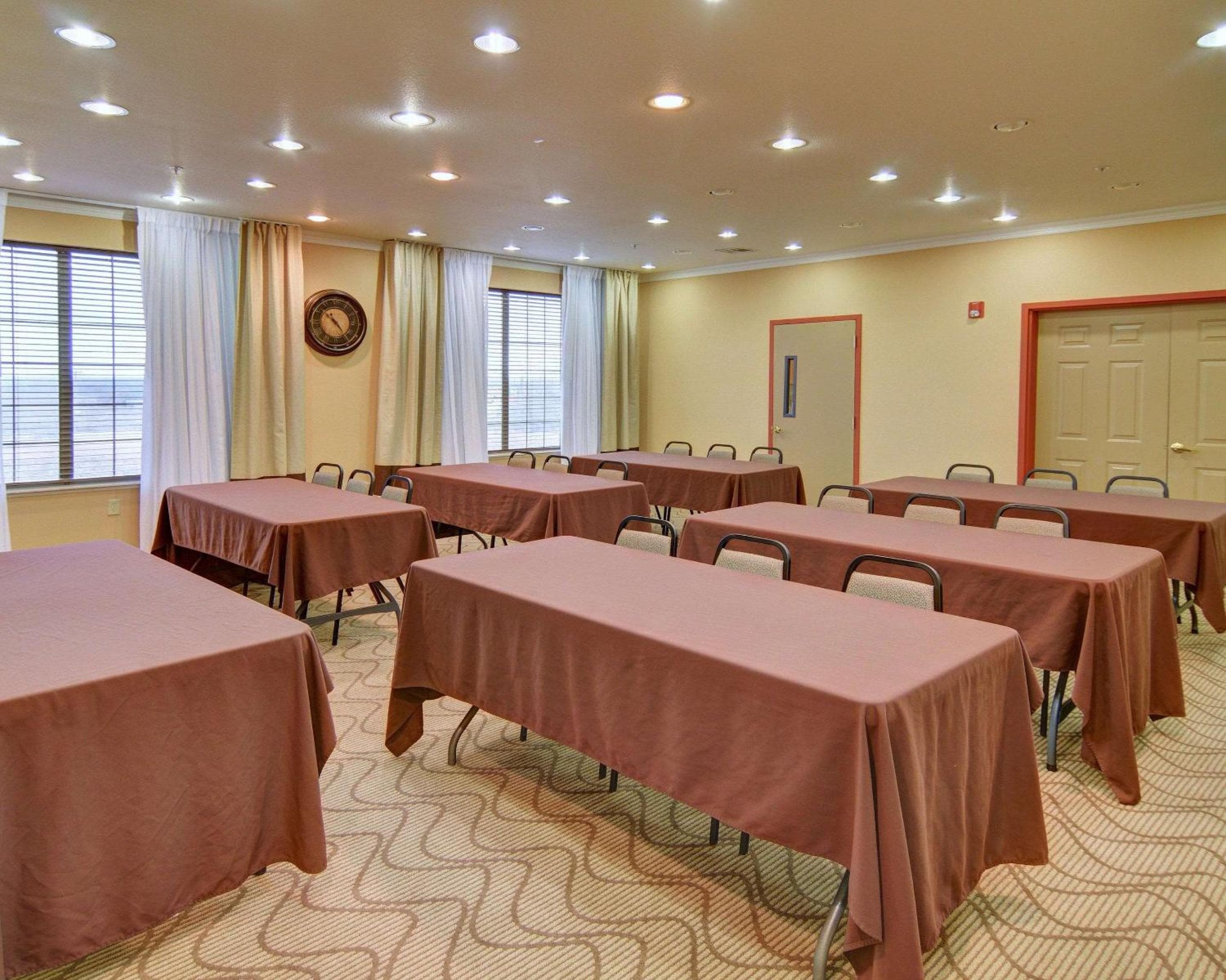 Roanoke Suites