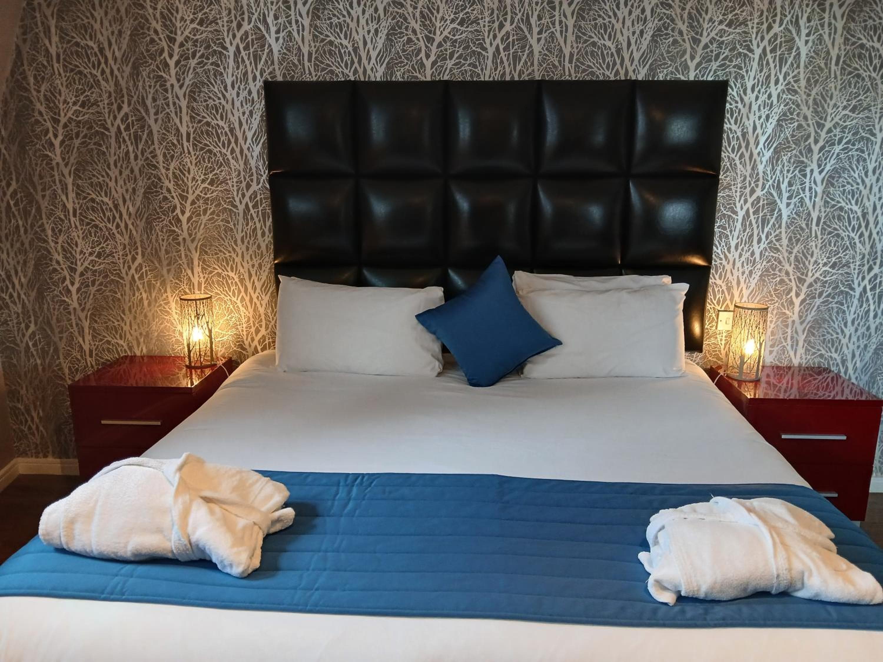 Royal Hotel Cardiff by Belvilla