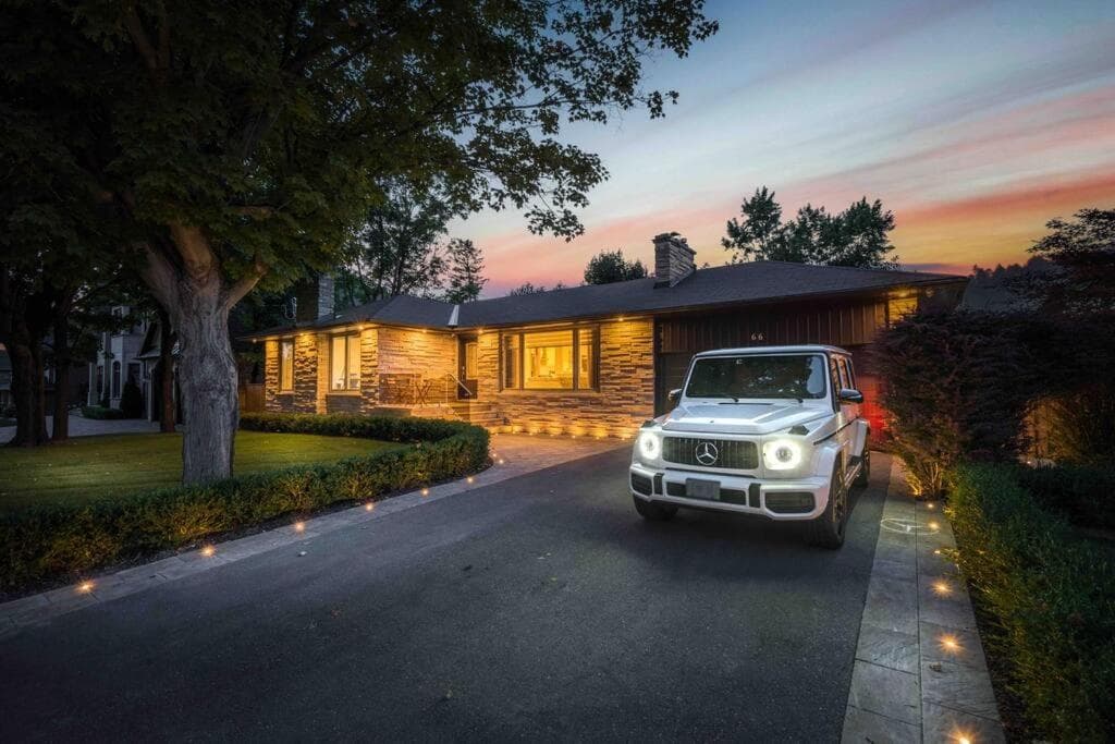 Luxury Four Season 4 Bedroom Villa with jacuzzi and EV chrg