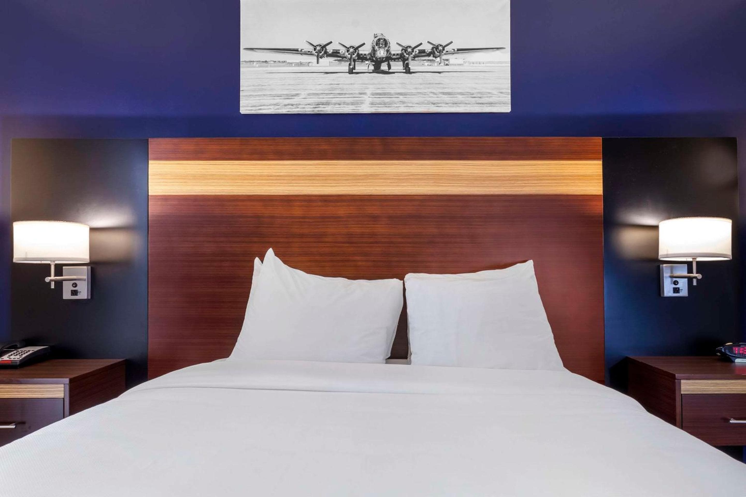 Avion Inn Near LGA Airport, an Ascend Collection Hotel