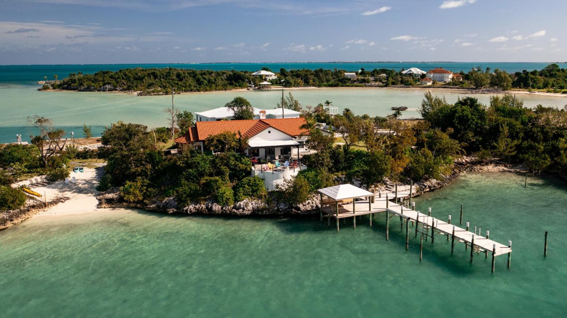 Harbour Beach Villa - large dock & great views!