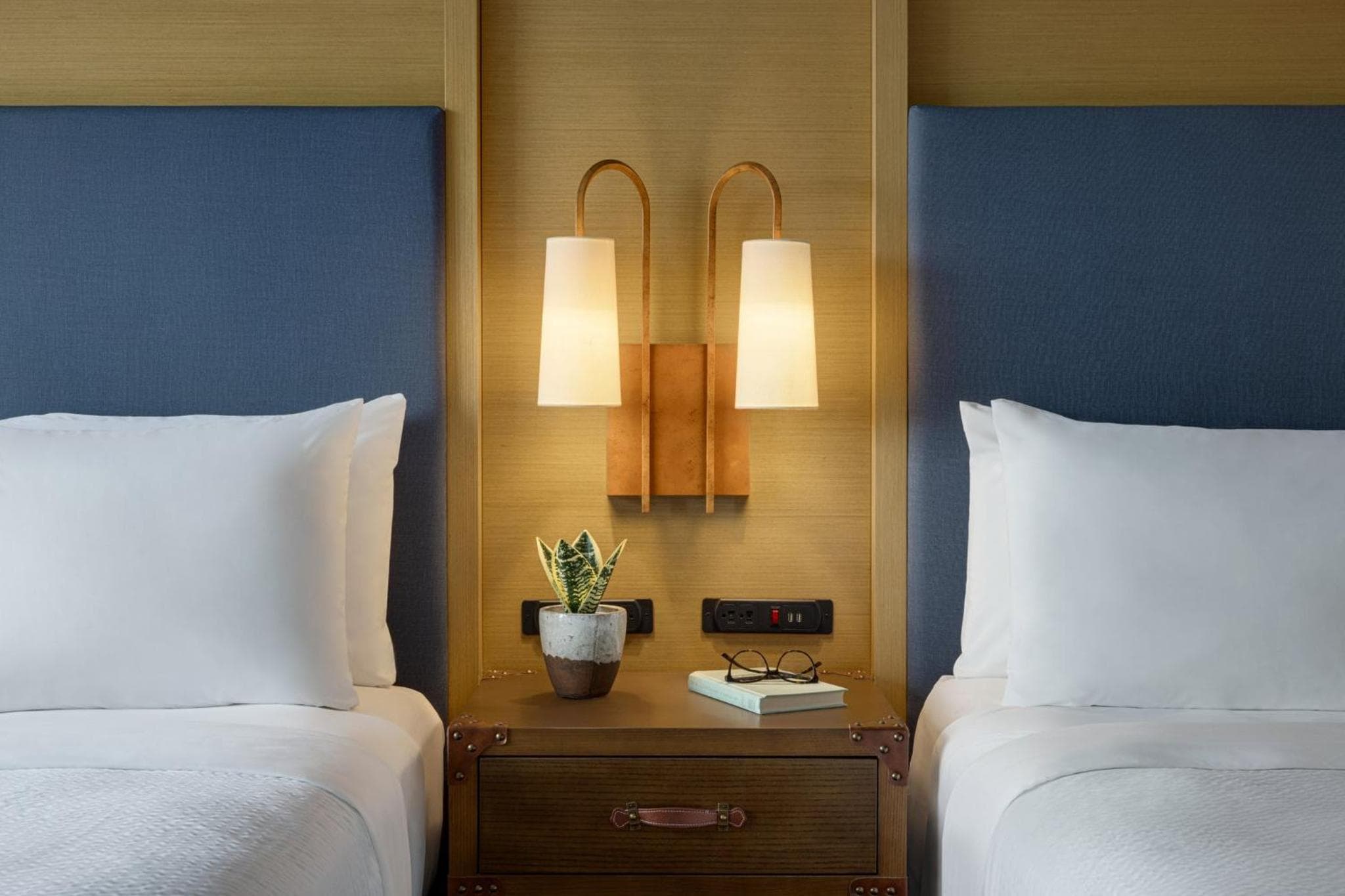 Holiday Inn & Suites Nashville Downtown - Broadway by IHG