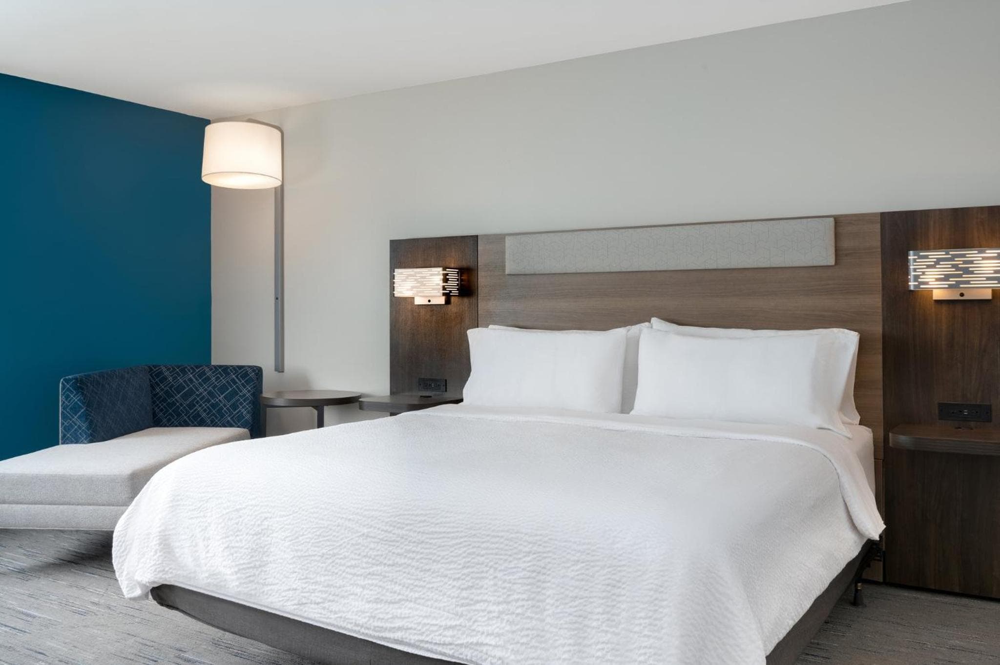 Holiday Inn Express & Suites Alton St Louis Area by IHG