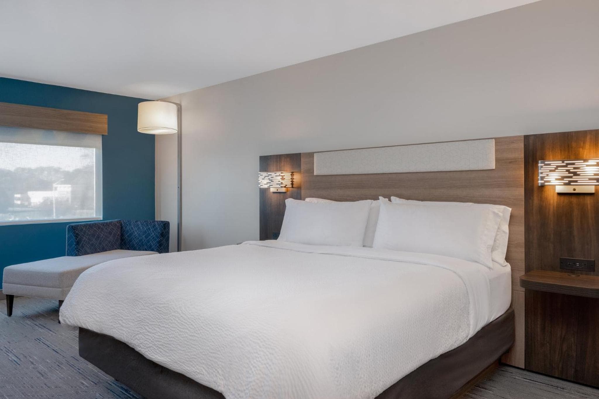 Holiday Inn Express & Suites Alton St Louis Area by IHG