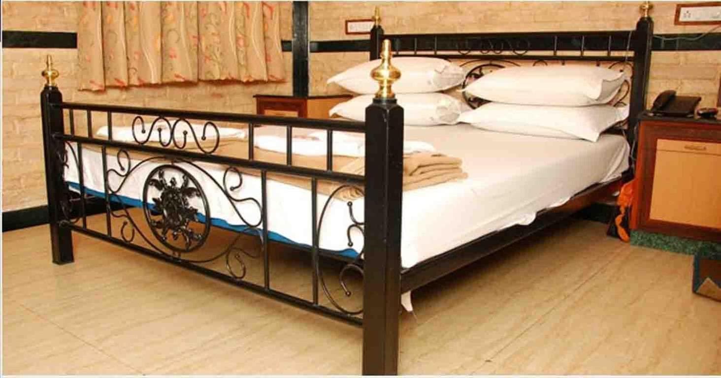 Hotel Hira