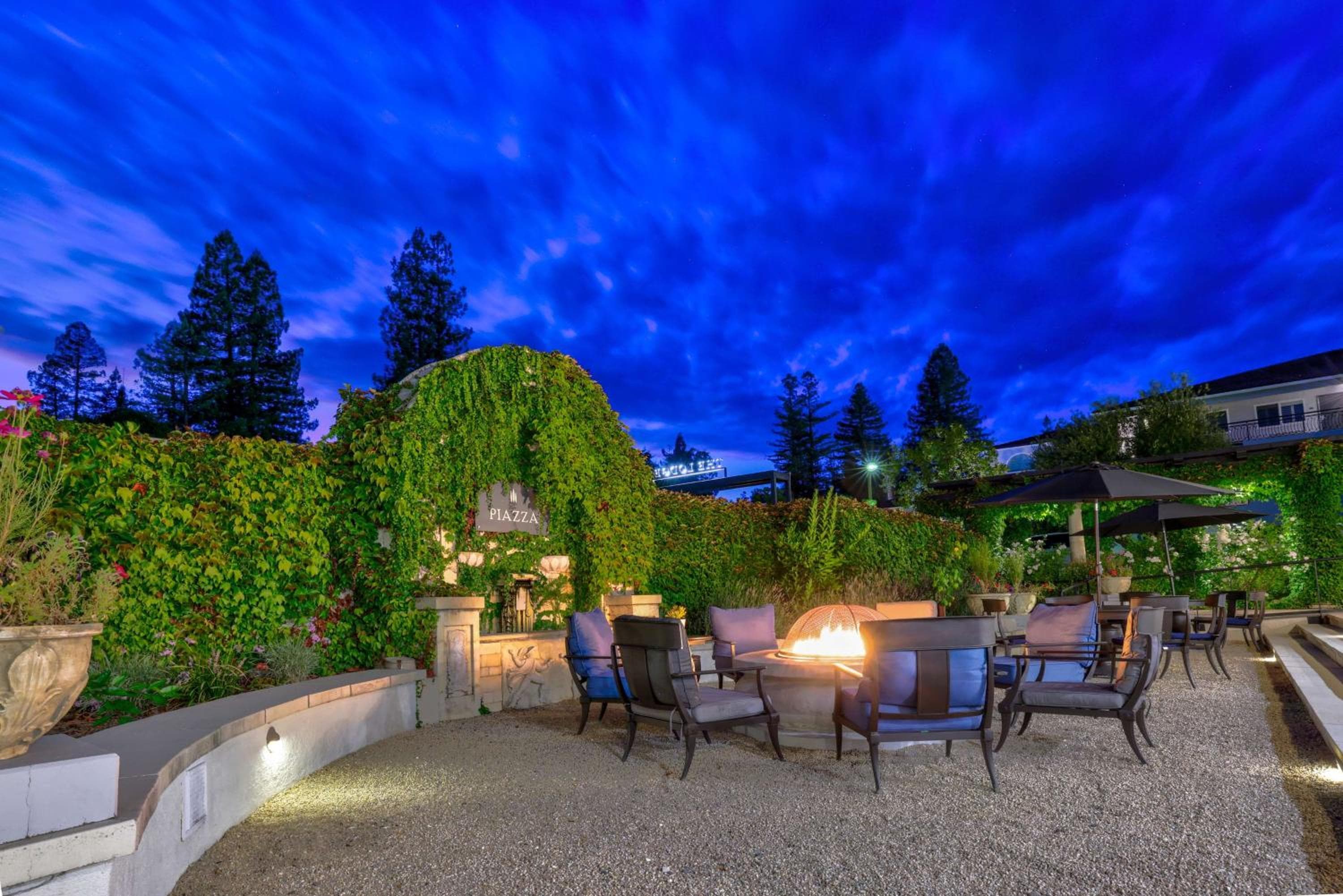 The Lodge at Healdsburg, Tapestry Collection by Hilton