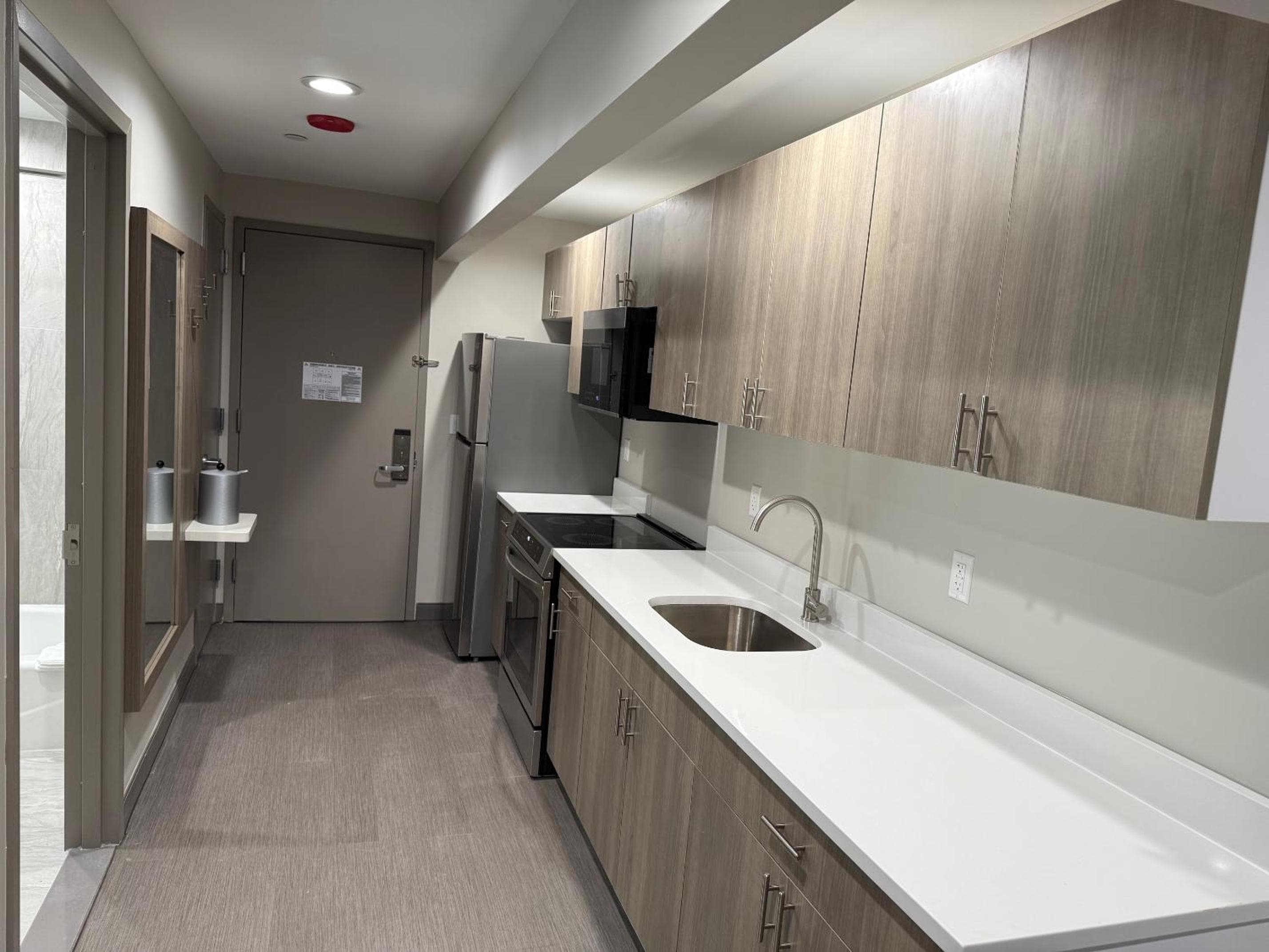 Holiday Inn Express & Suites