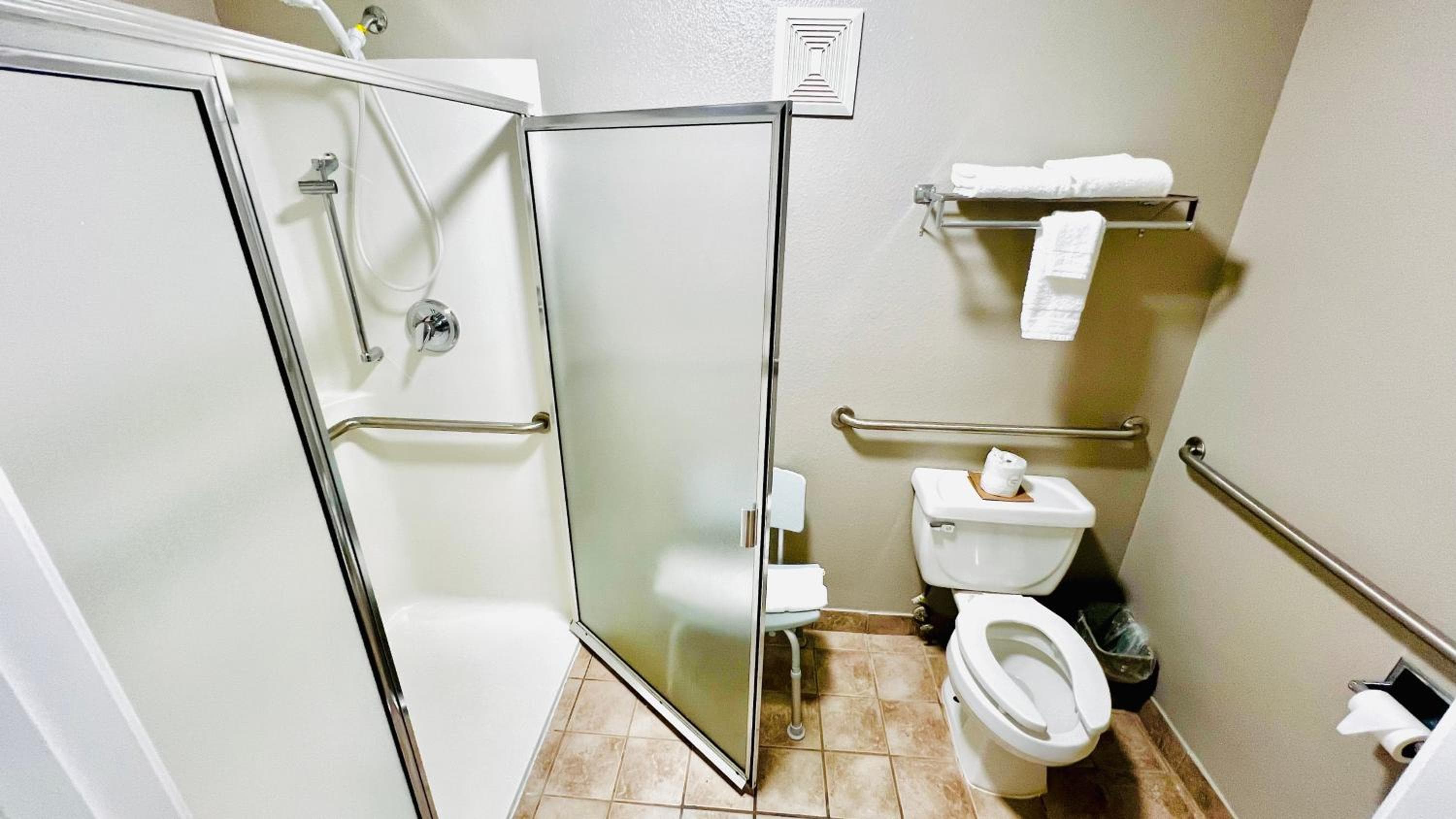 Studio 6 Suites Portland OR I-5 OHSU