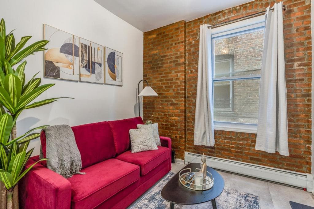 Stylish Apt in West New York Min to Times Square
