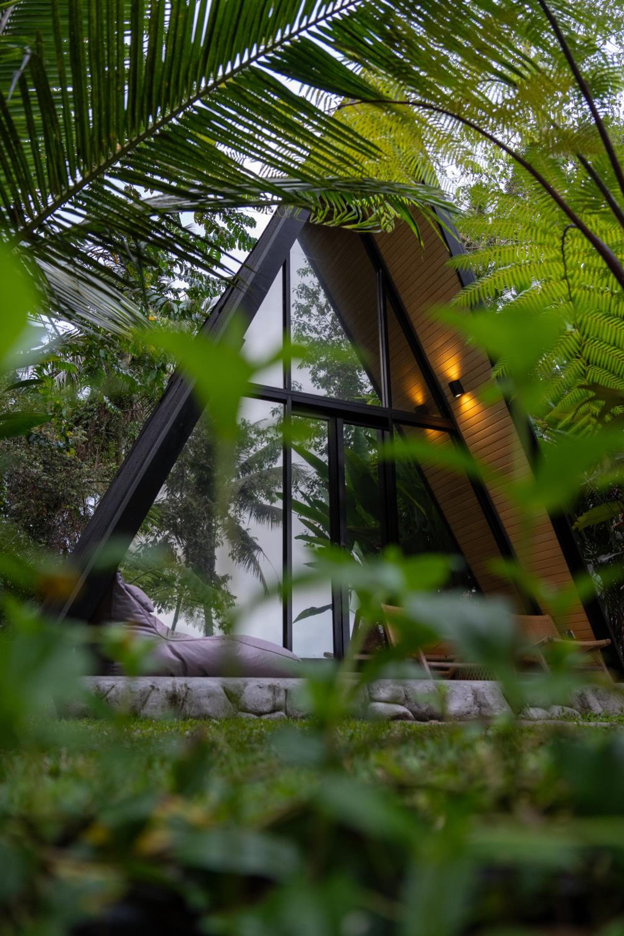 Delta Casa Ubud - A-Frame Jungle Retreat with Volcano View and Hot-Tubs