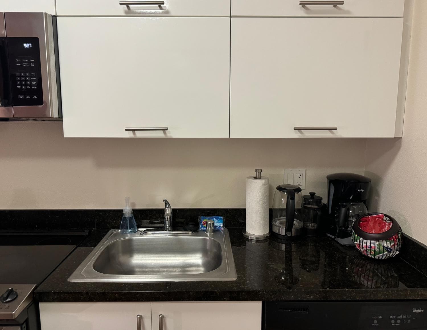 Charming 2-Bedroom Apartment in Glendale