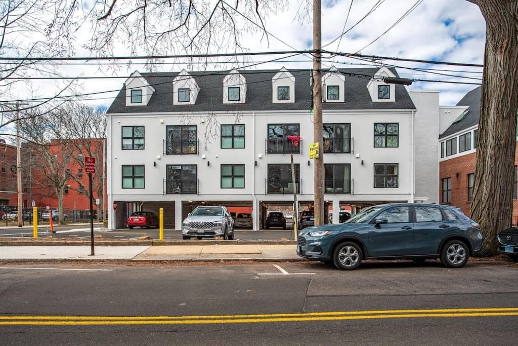 Stylish Yale Wooster Square Downtown Laundry