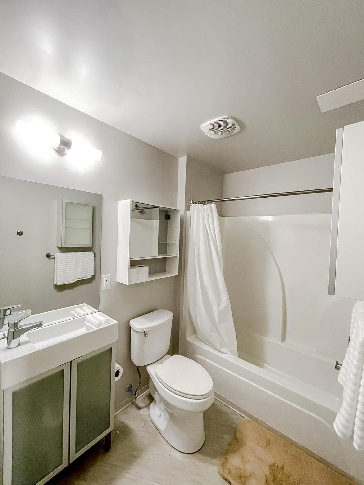 Sleepover Downtown Springfield Studio Apartments