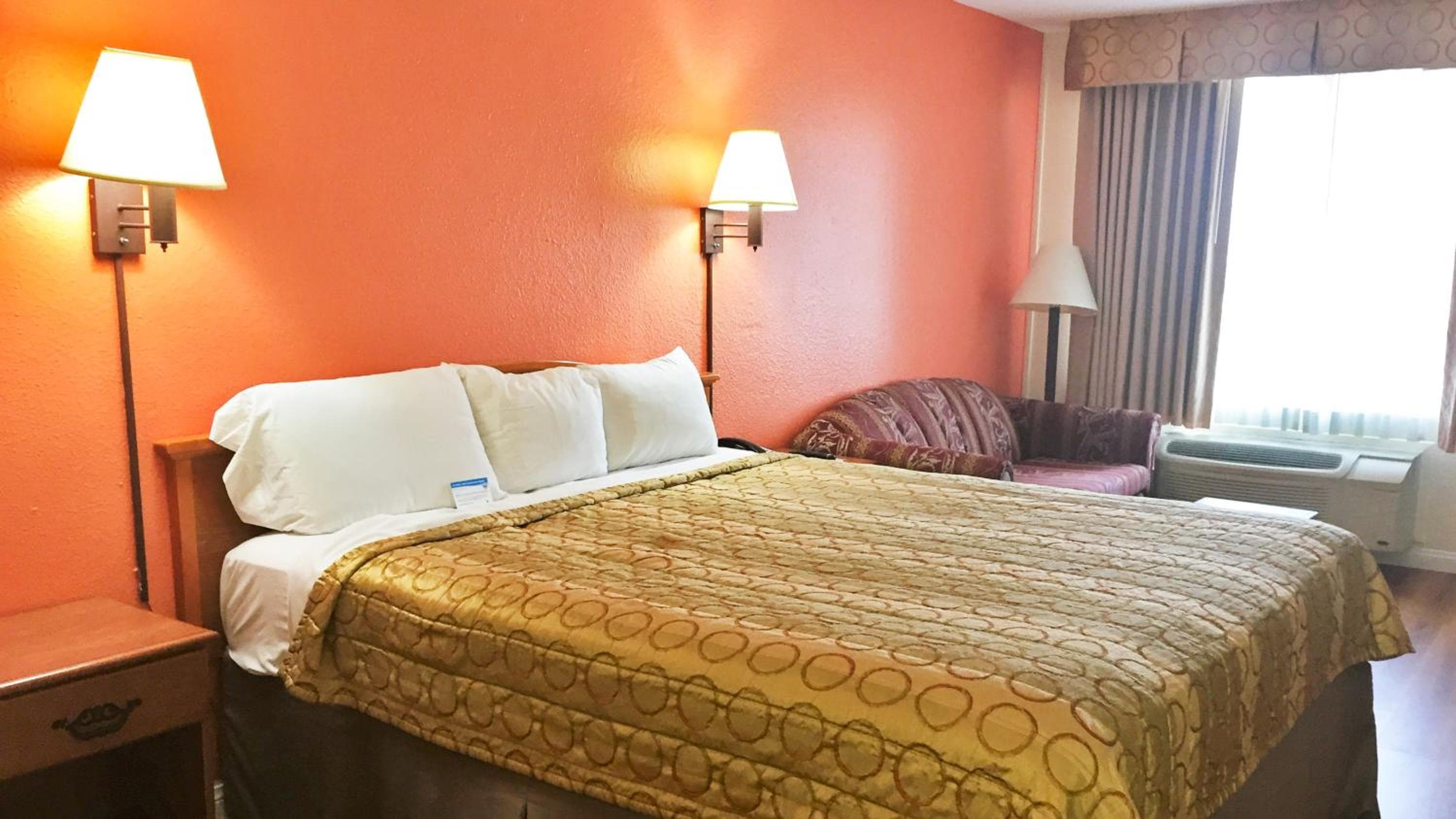 Motel 6-San Diego, CA - Southbay
