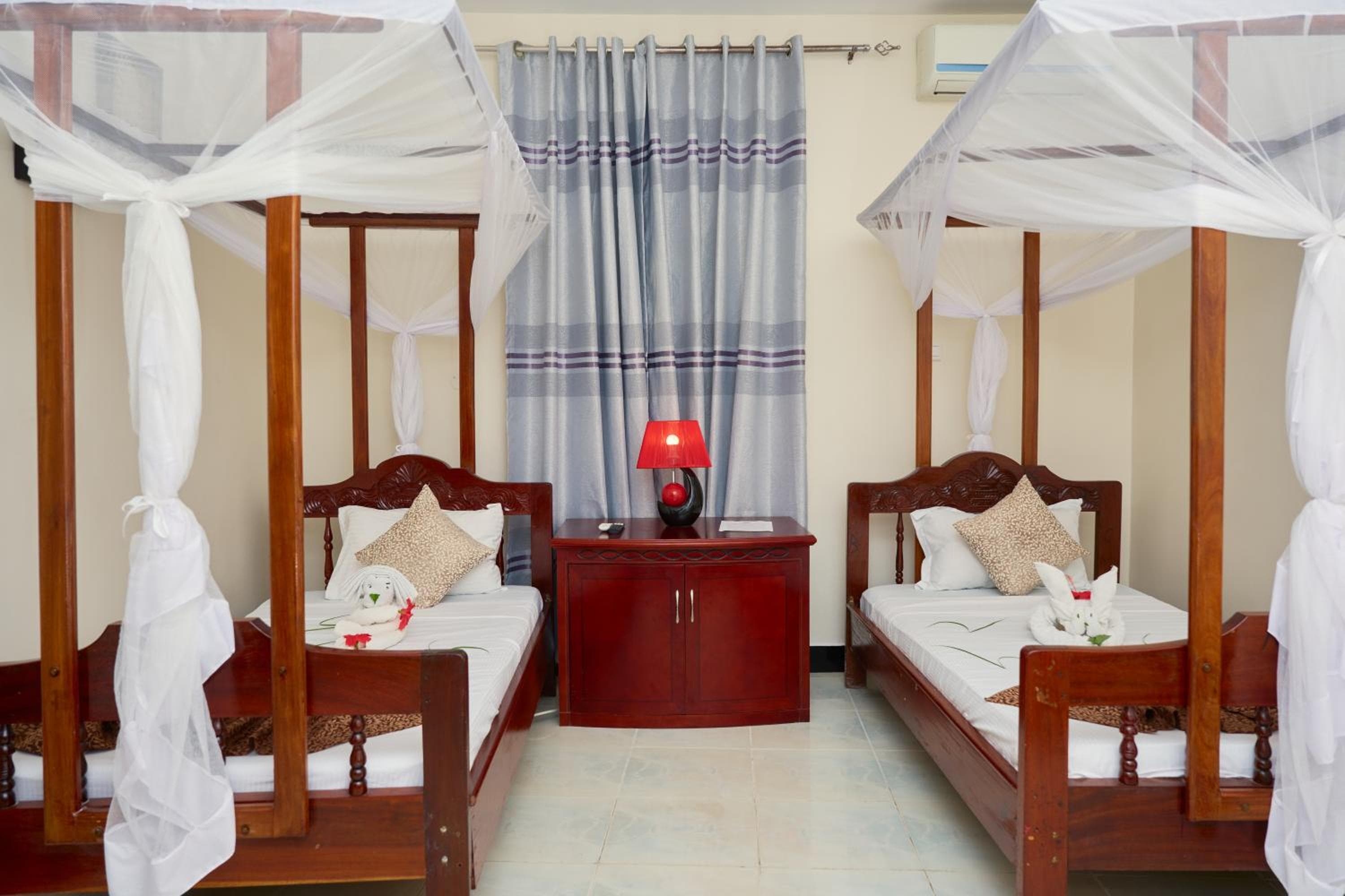 Safari Lodge