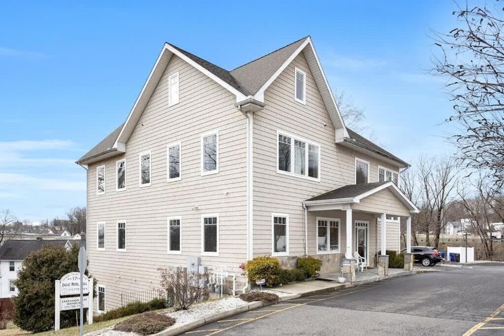 Comfy Studio with Kitchen Central Danbury ADA