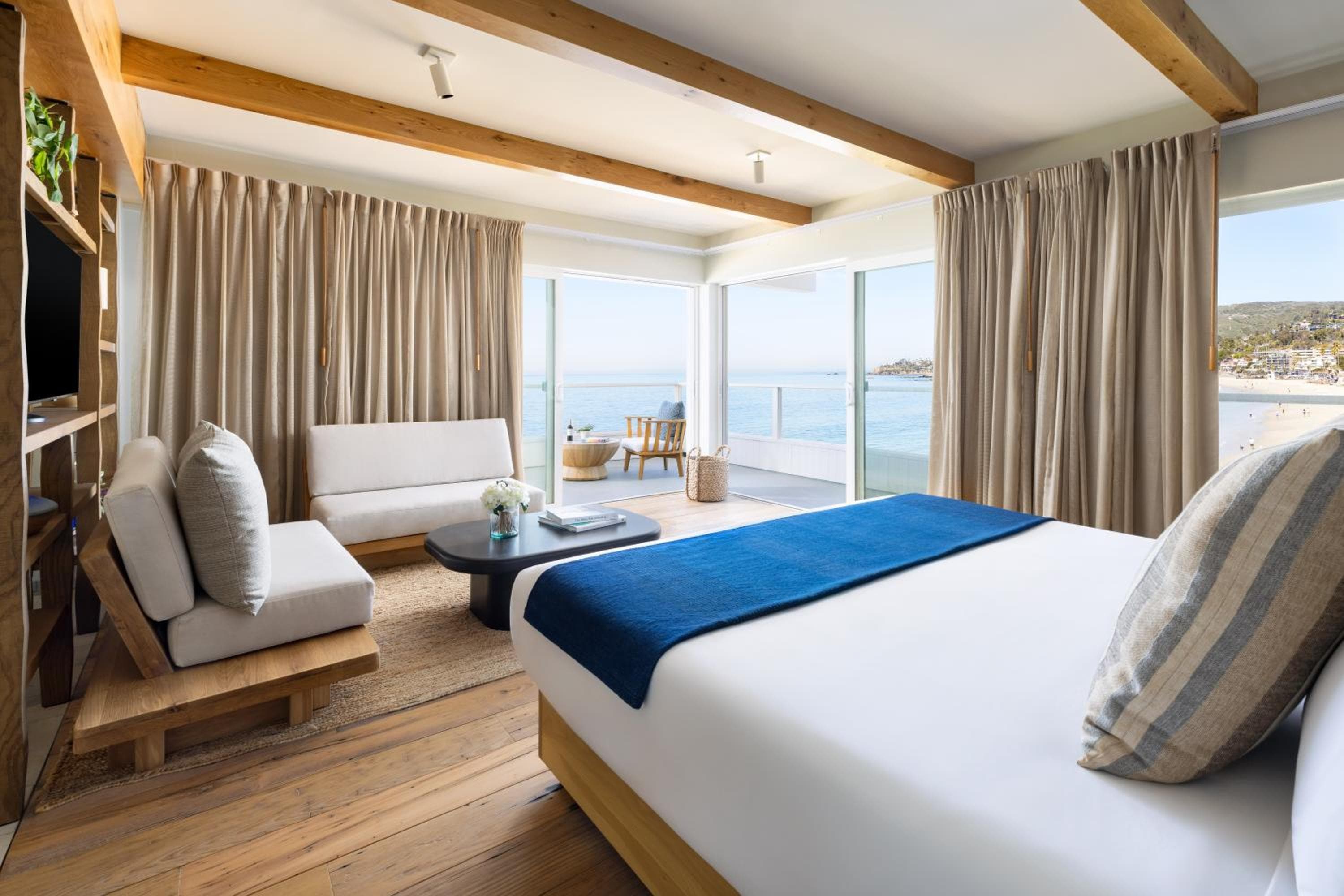 Pacific Edge Hotel