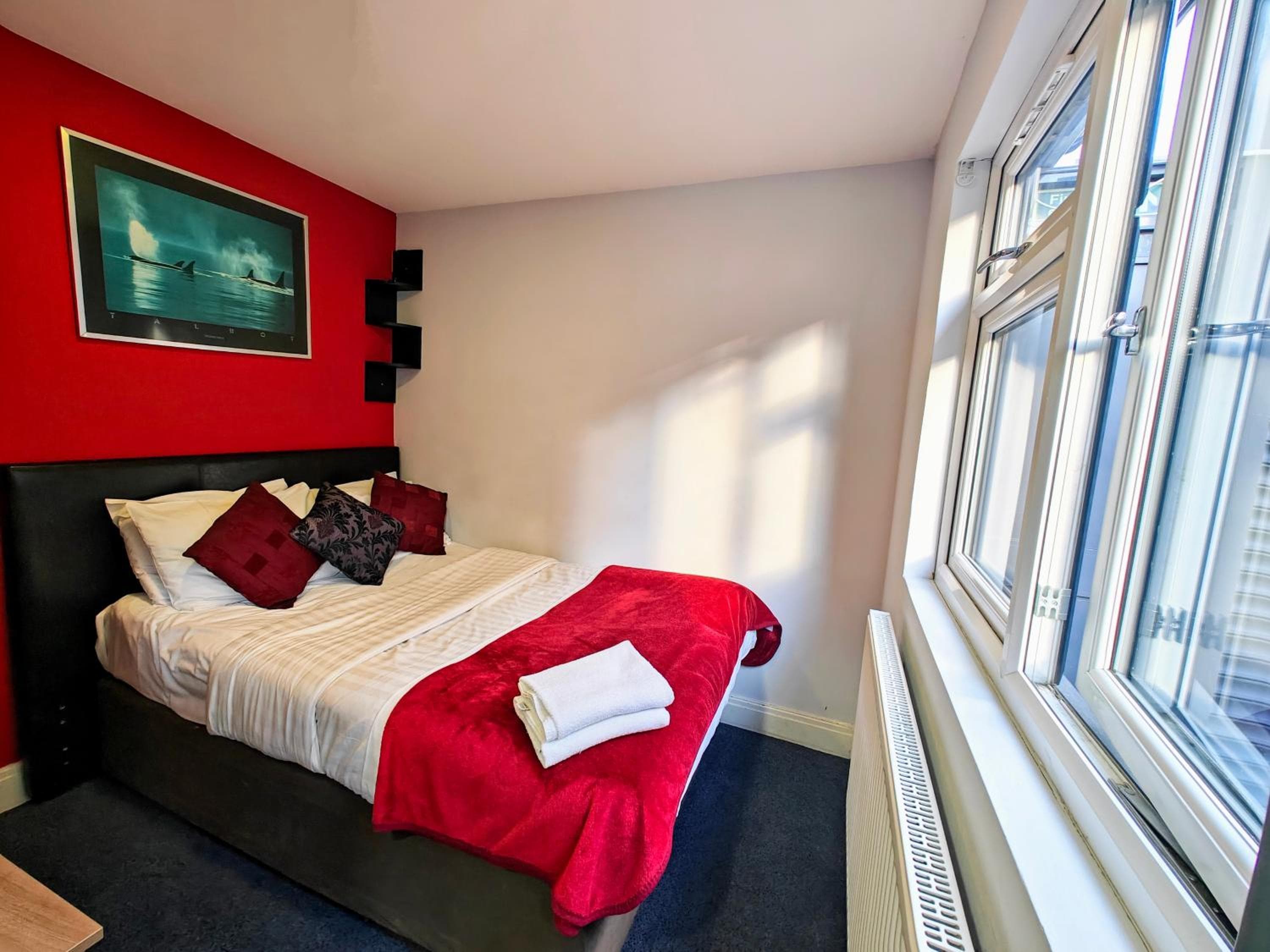 Wellesley Hotel