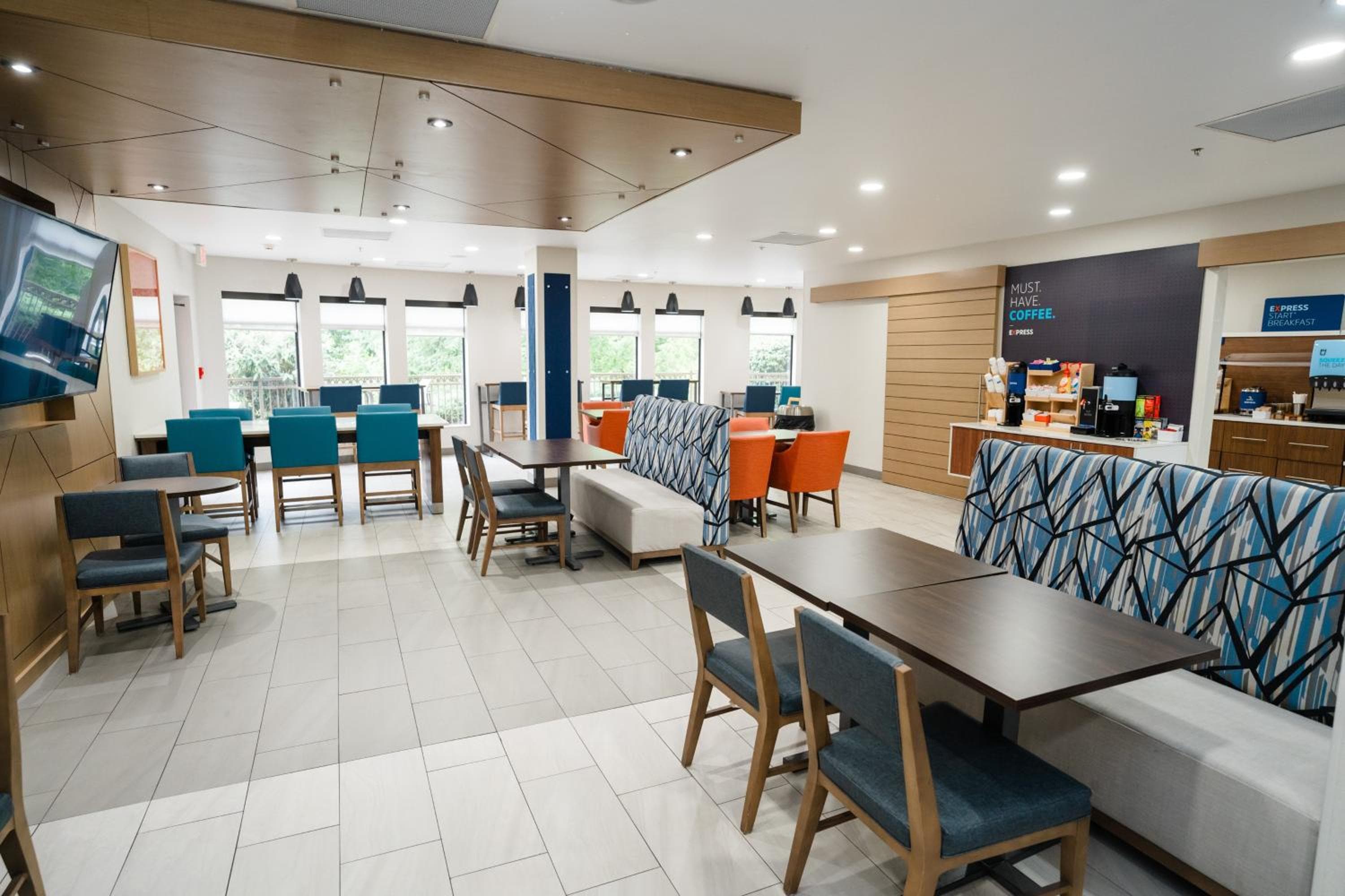 Holiday Inn Express Hotel & Suites Kodak East-Sevierville by IHG
