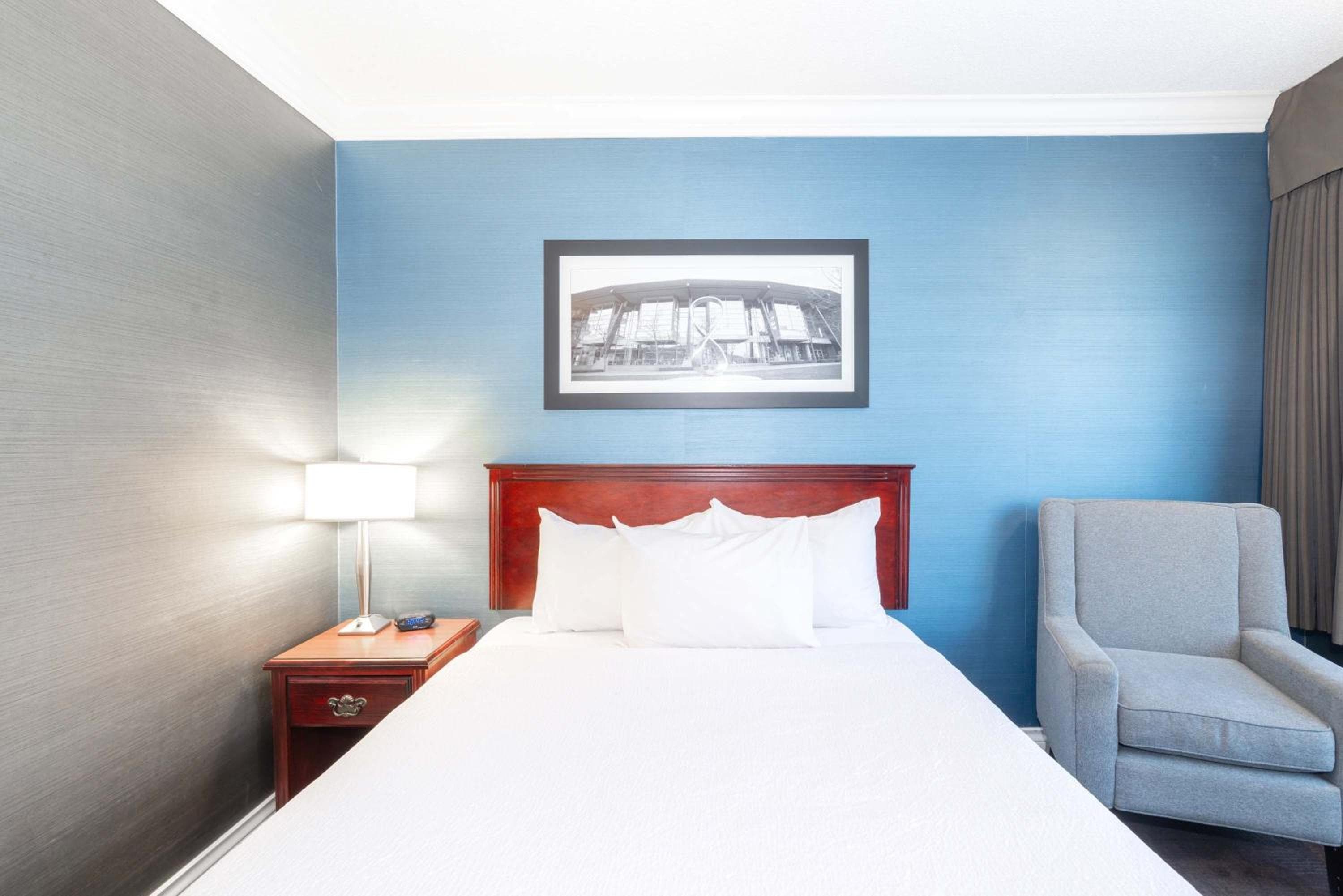 Sandman Hotel & Suites Kelowna