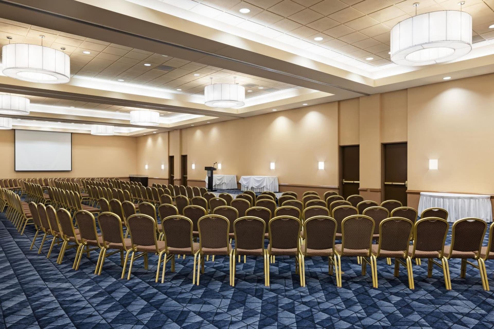 Courtyard by Marriott Baldwin Park