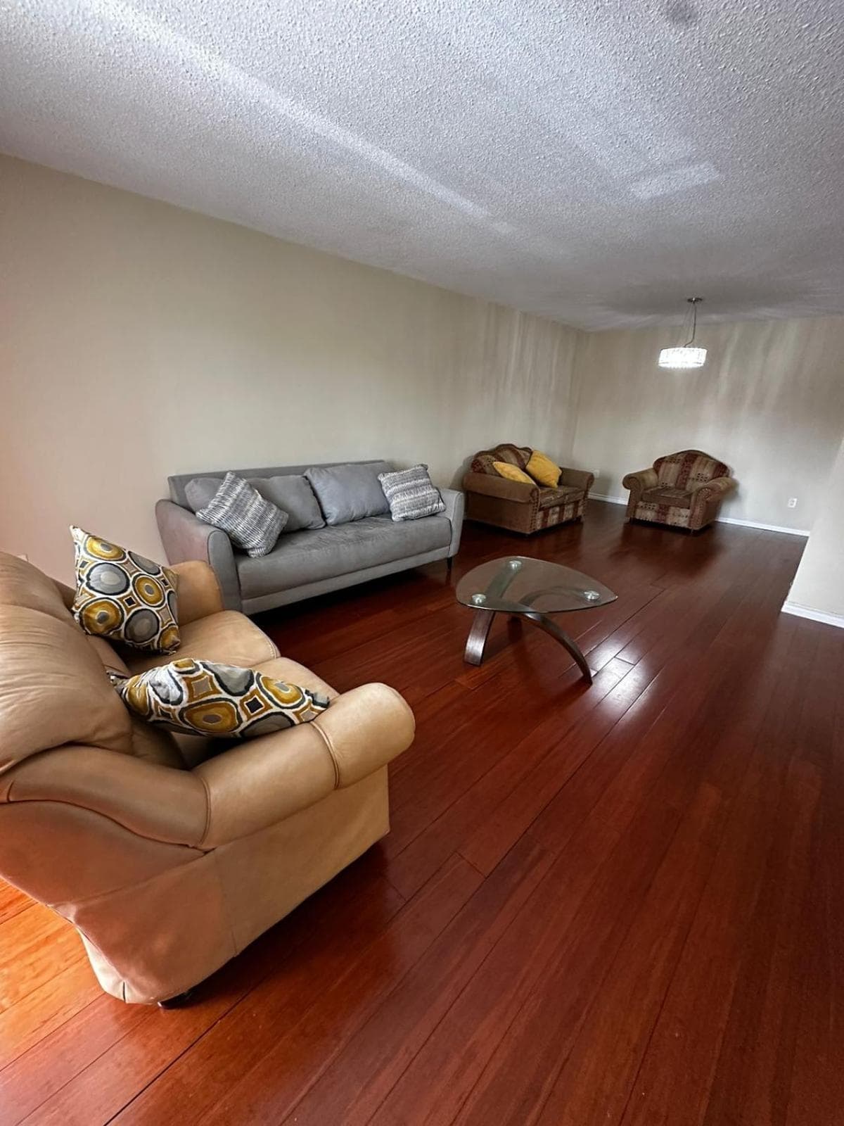 Budget Room Near Toronto 15 Min - Plazas, Shopping, Restaurants, Transit Nearby B1