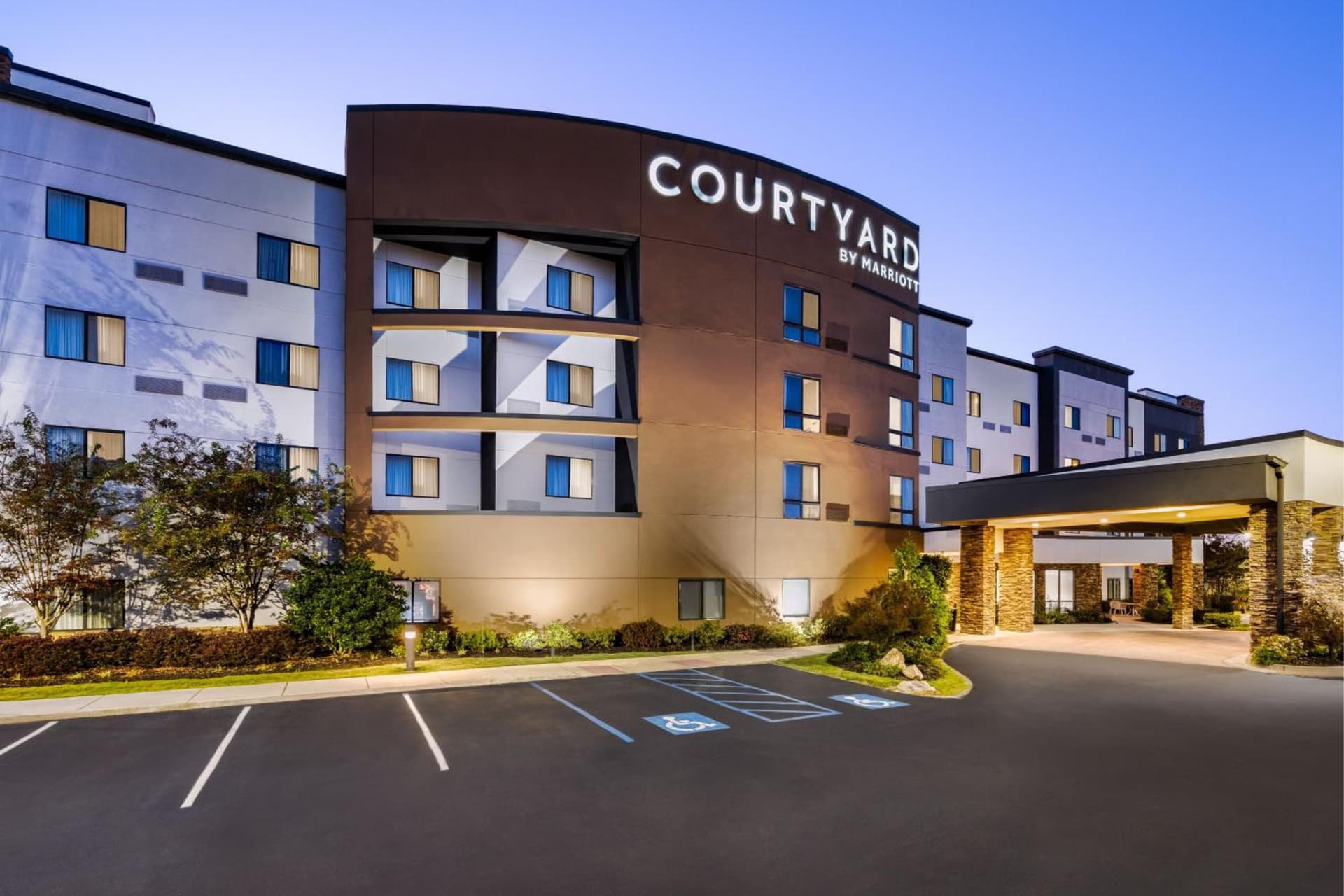 Courtyard by Marriott Auburn
