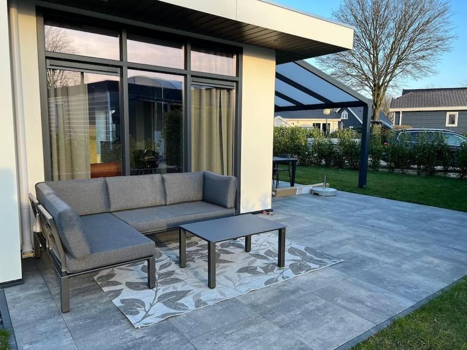 Cube 8 - Neues Ferienhaus im Ferienpark am Badesee