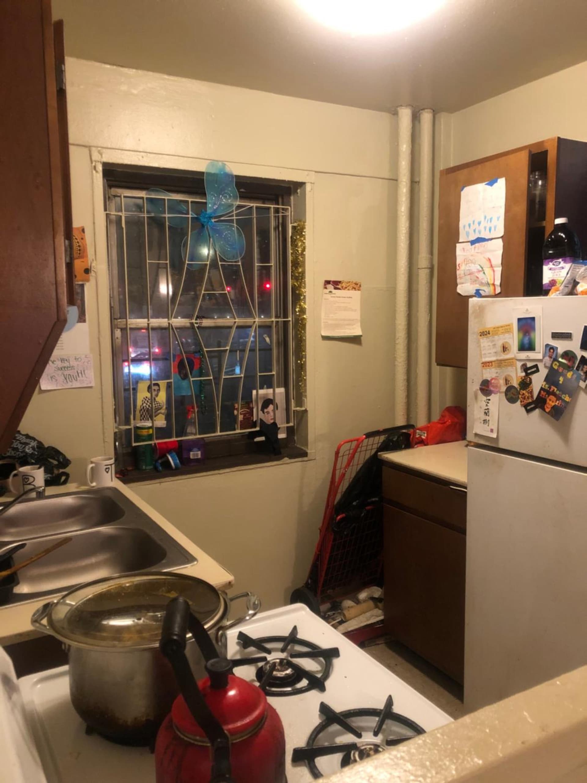 A room in anArtist Apartment